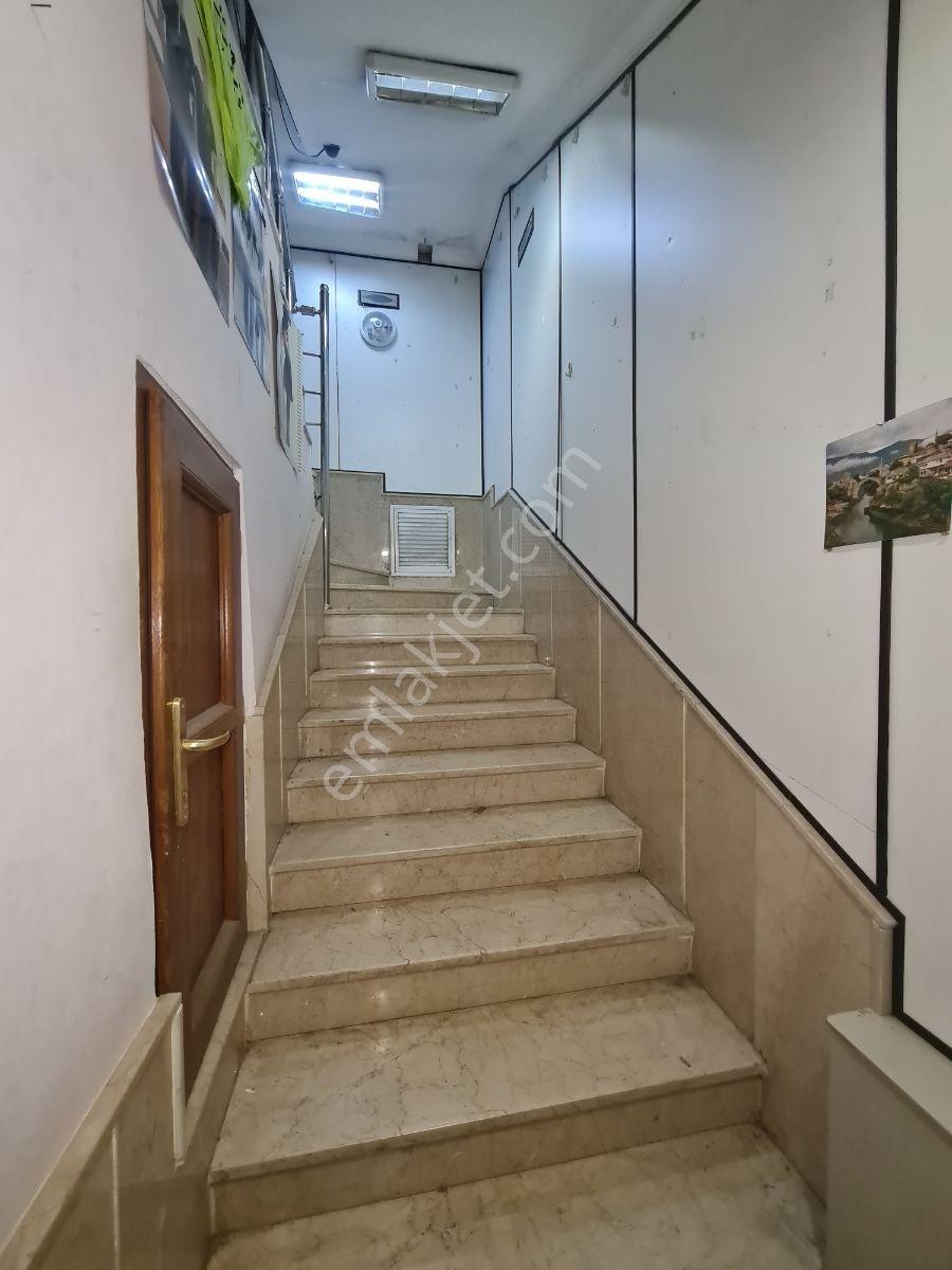 İvedik Caddesinde 380v Elektrikli Komple Bina Altı 180m2 İşyeri - Görsel 5