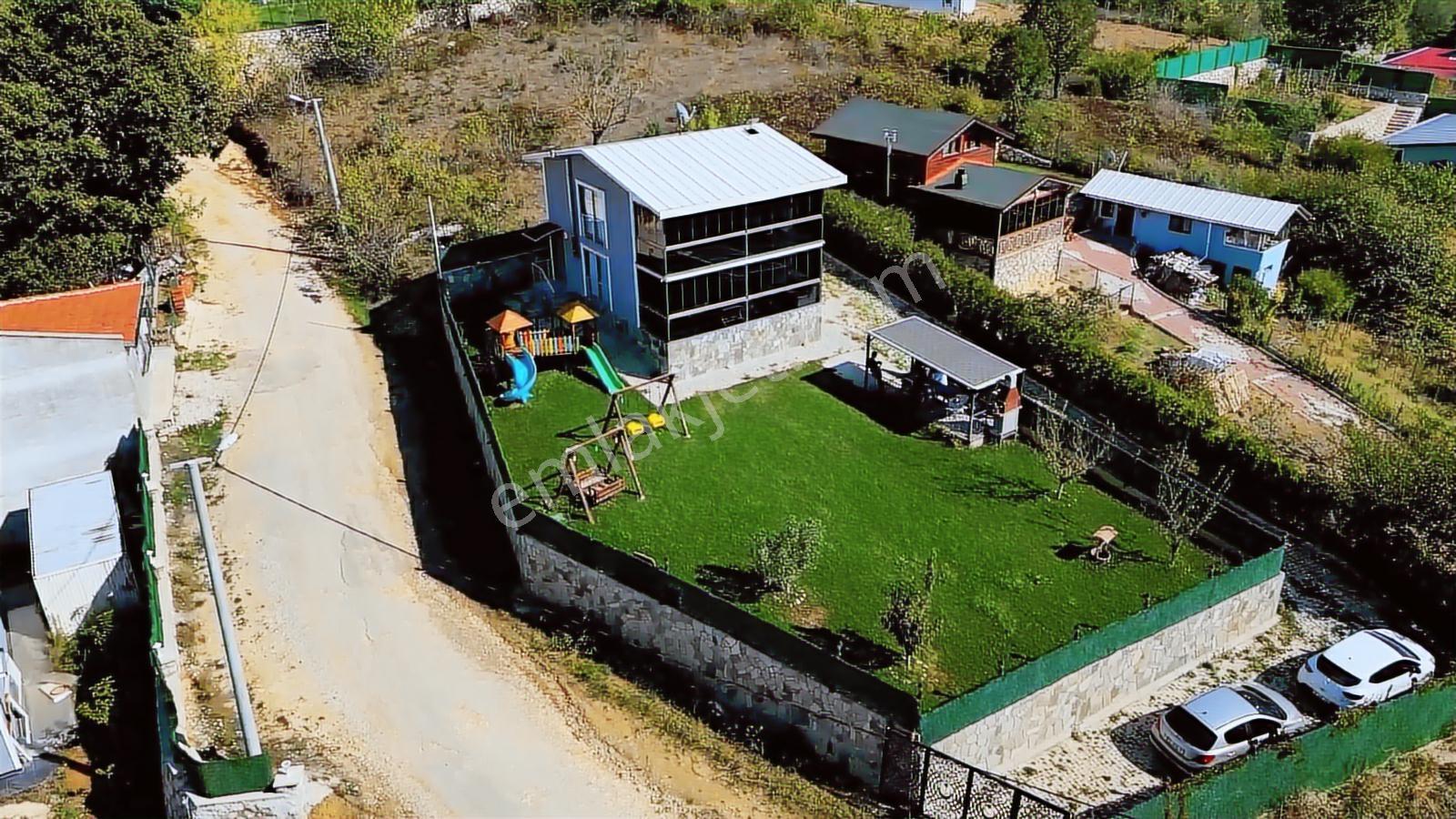 Güngören Bağlar Mevkiinde Doğa Manzaralı Villa - Görsel 34