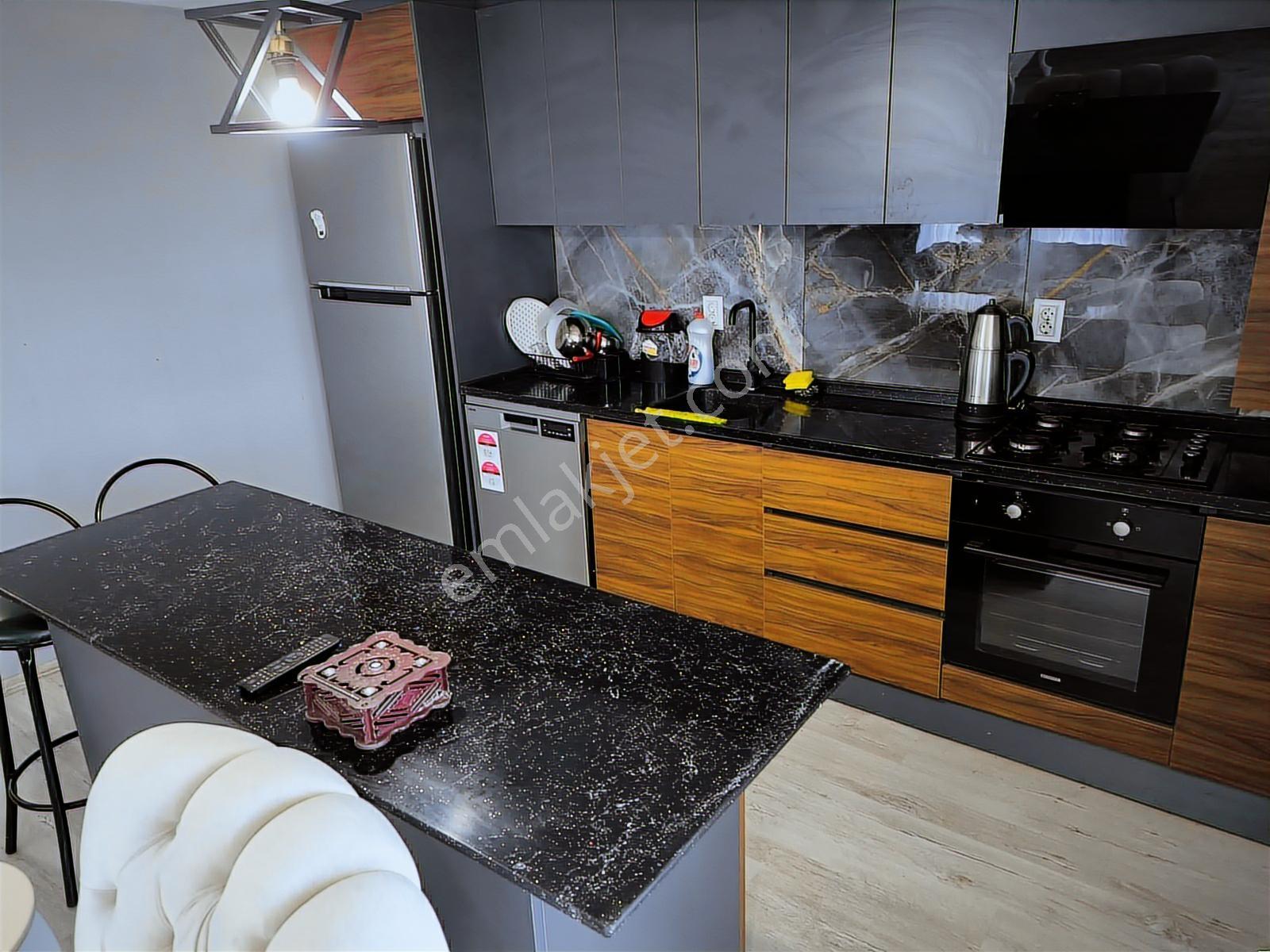 Güngören Bağlar Mevkiinde Doğa Manzaralı Villa - Görsel 3