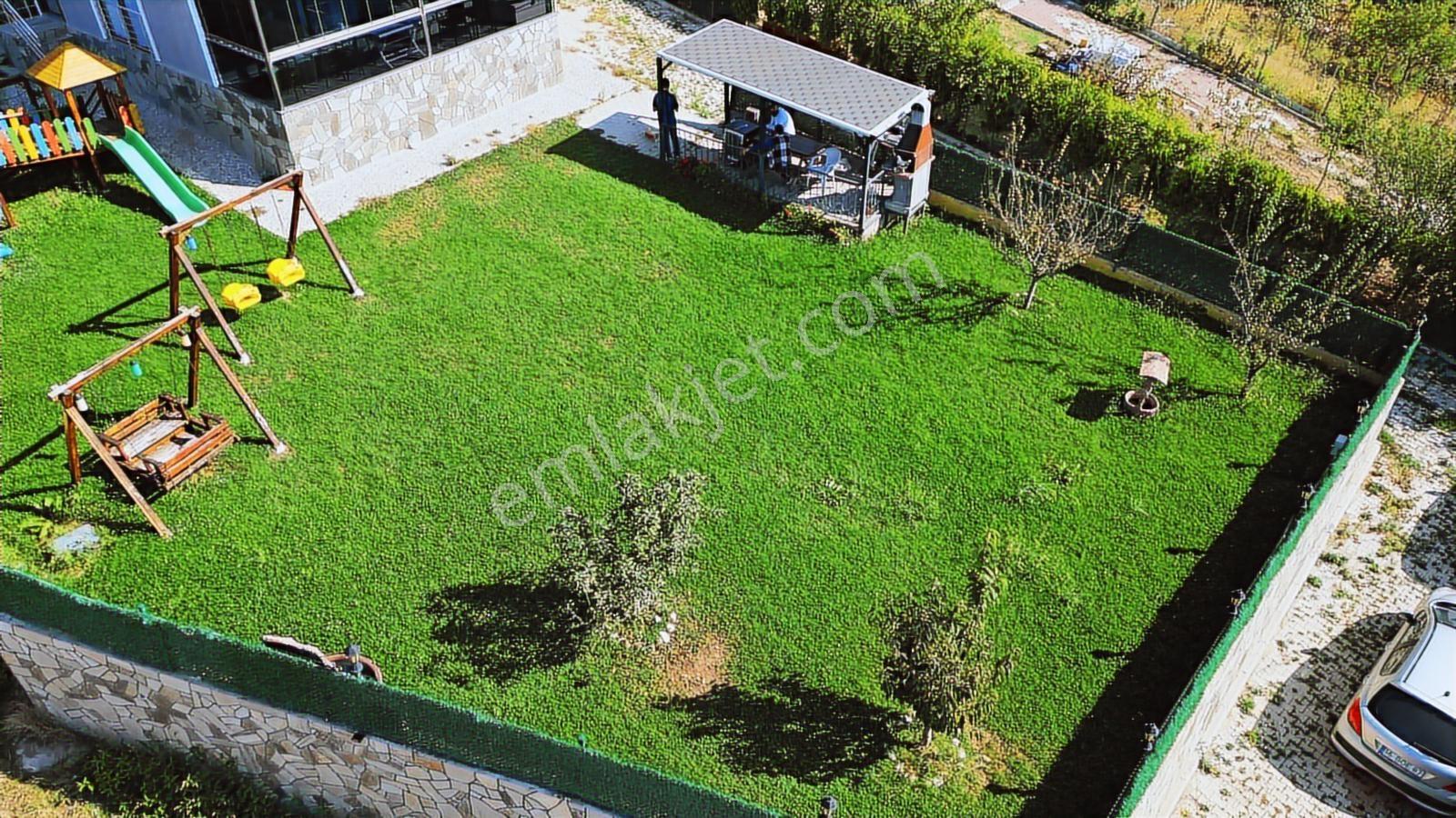 Güngören Bağlar Mevkiinde Doğa Manzaralı Villa - Görsel 22
