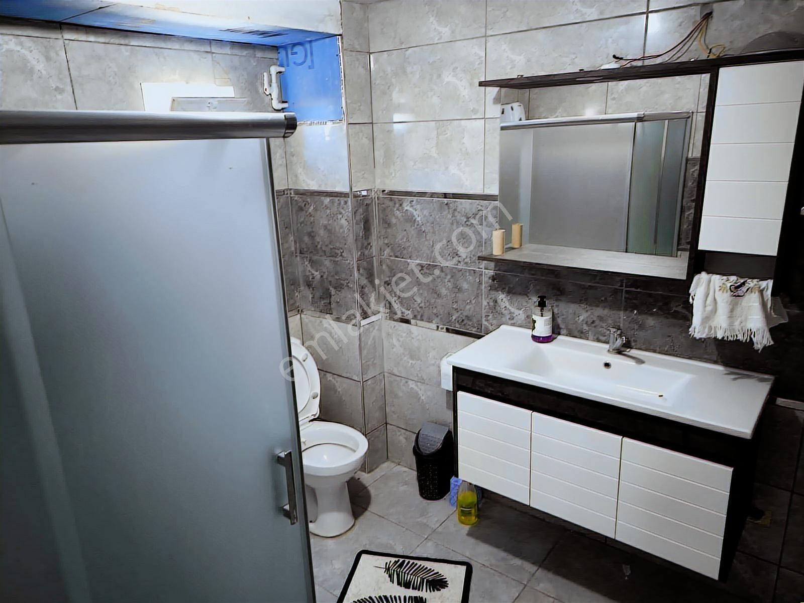 Güngören Bağlar Mevkiinde Doğa Manzaralı Villa - Görsel 38