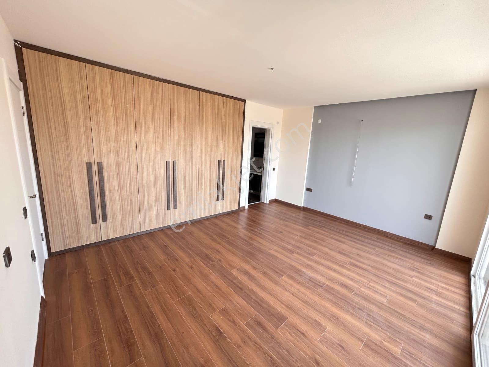 Kuşadası Avm Bölgesinde Satılık 4+1 Müstakil Doğalgazlı Villalar - Görsel 9