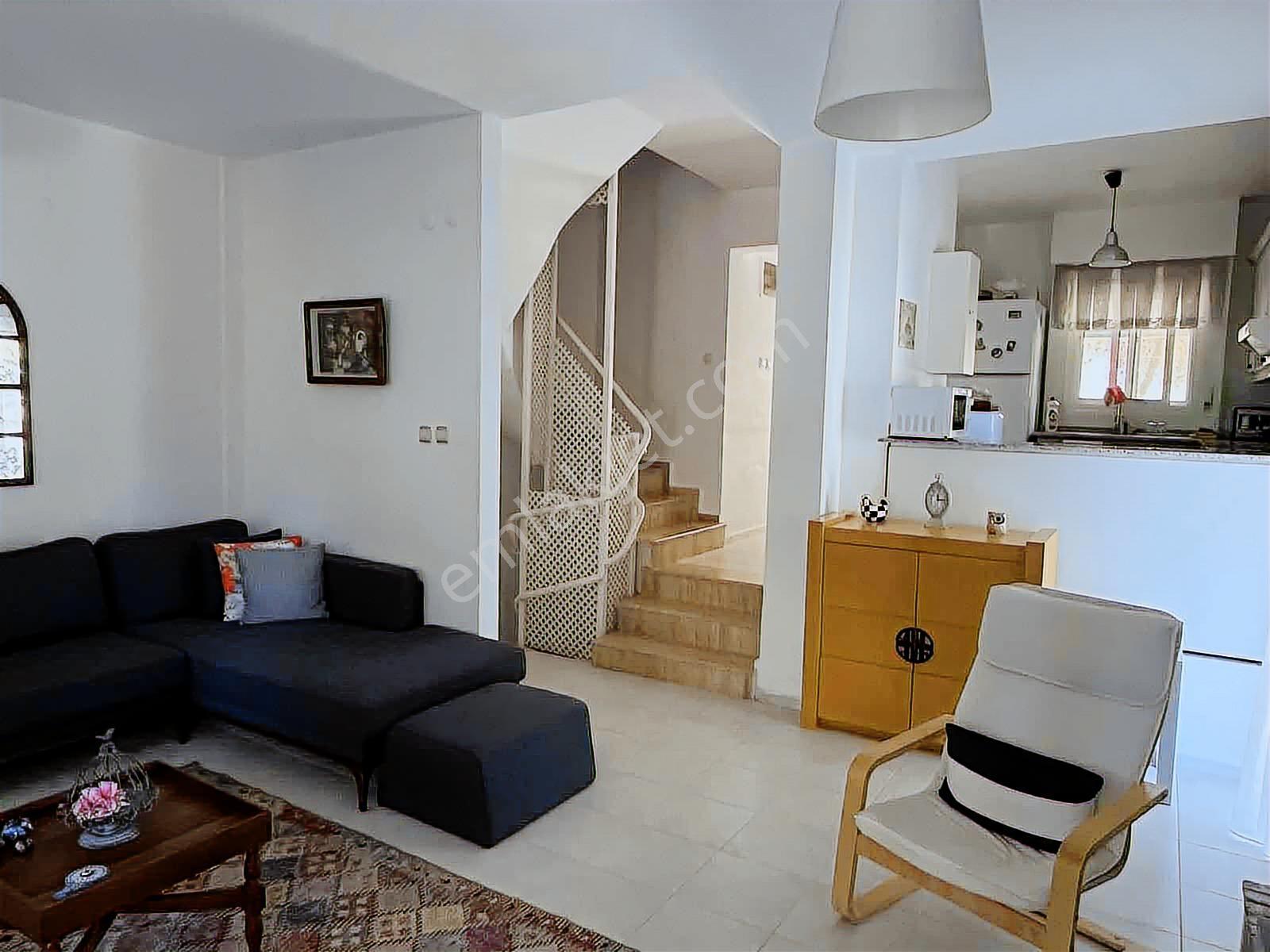 Çeşme İsmet İnönü Mahallesinde Satılık 5+1 Villa - Görsel 21