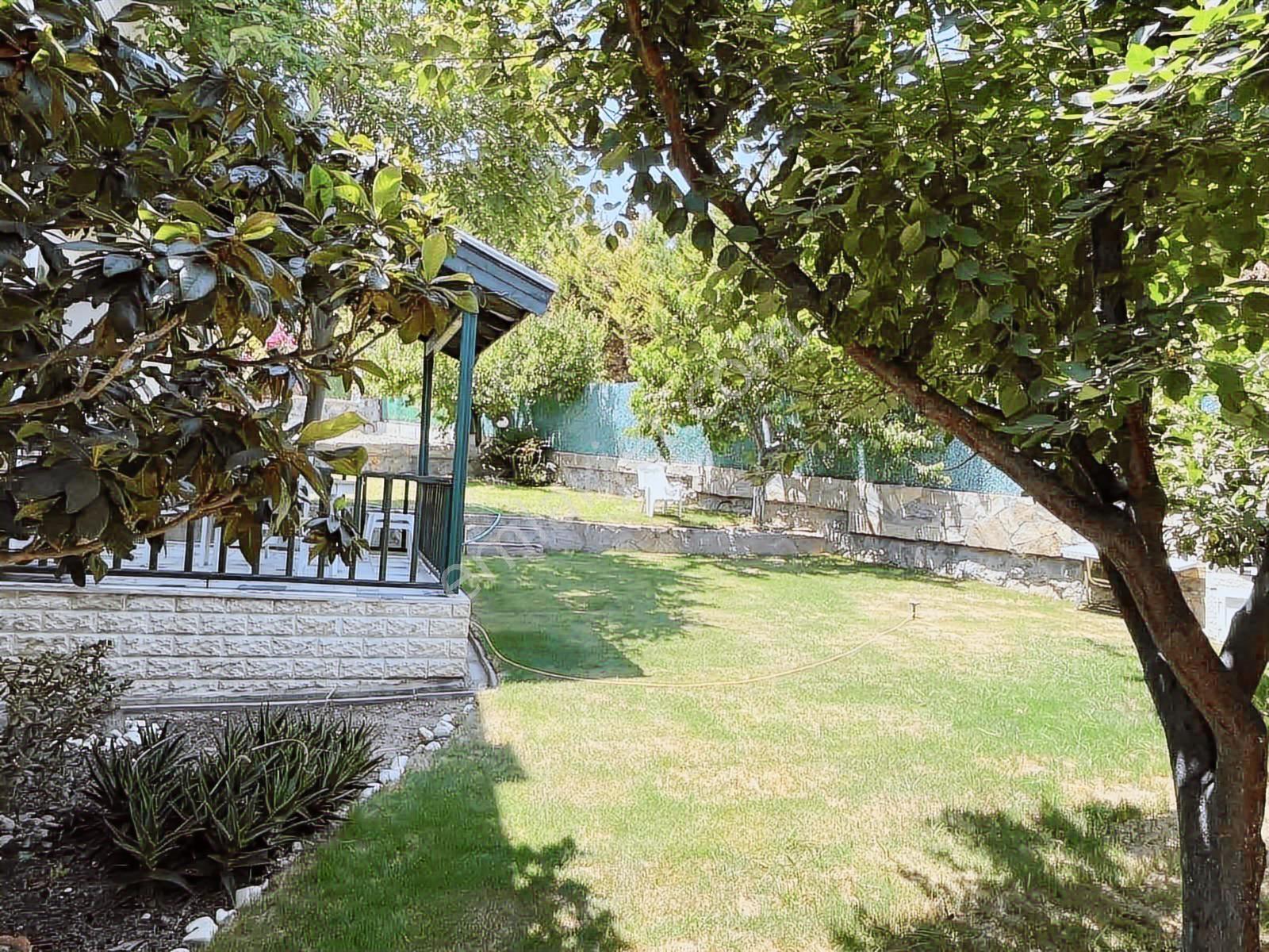 Çeşme İsmet İnönü Mahallesinde Satılık 5+1 Villa - Görsel 33