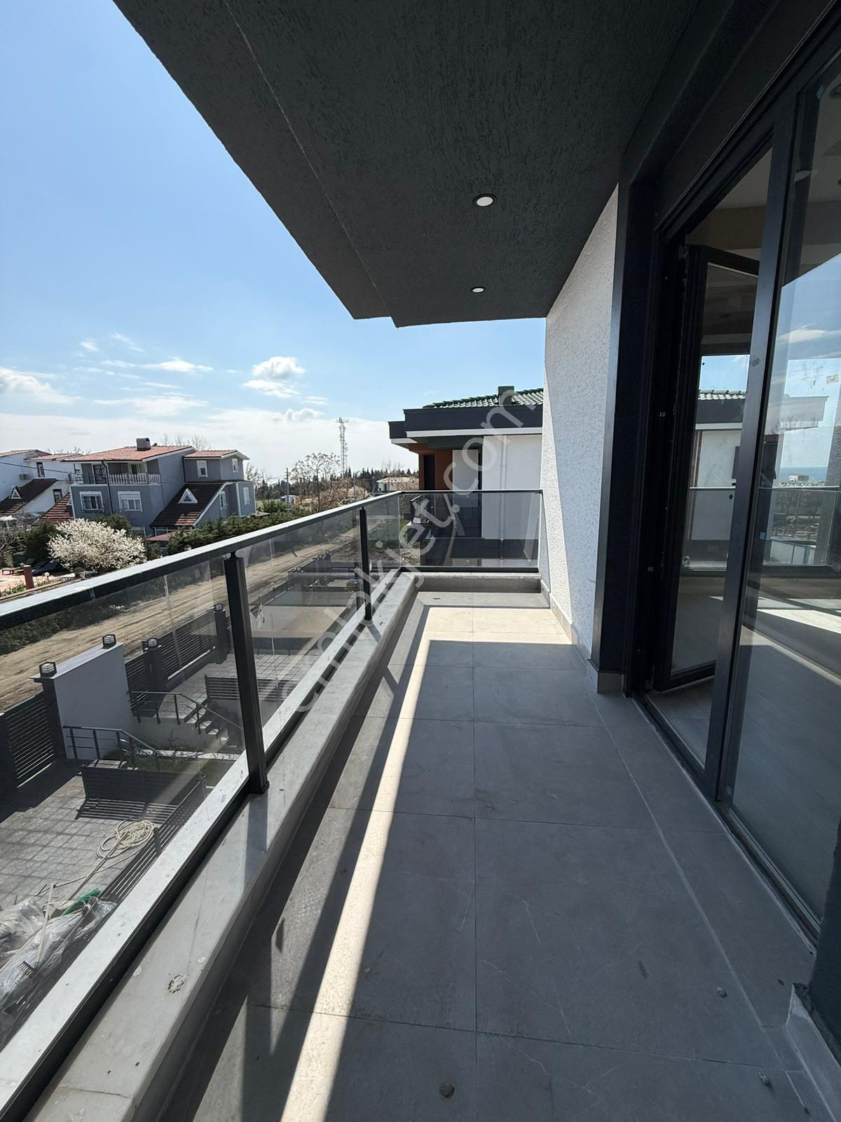Büyükçekmece Celaliyede Satılık 7+1 Triblex İkiz Villalar - Görsel 25