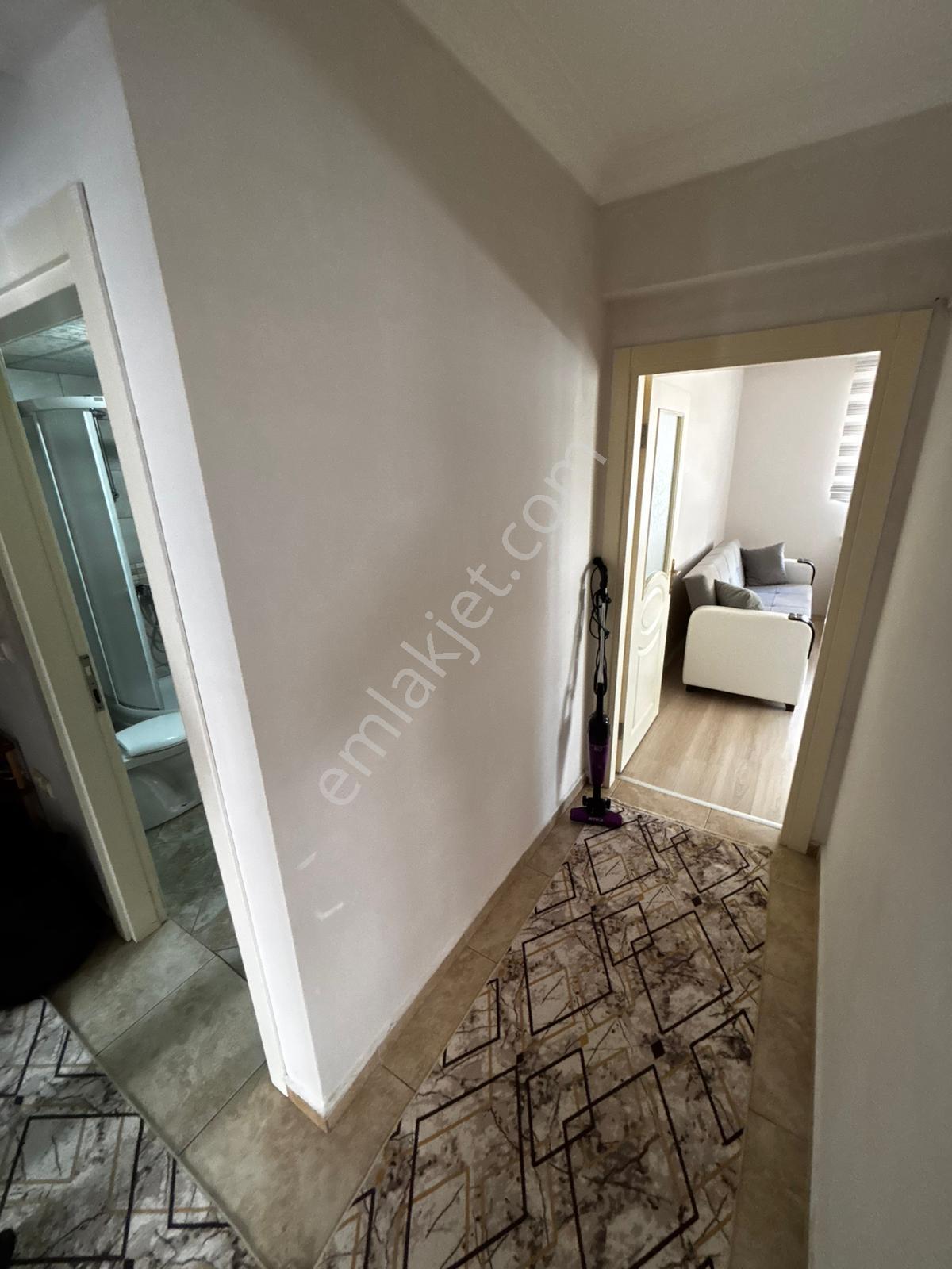 Altınova Da Kiralık Eşyalı 2+1 Daire Merkezi Lokasyon - Görsel 7