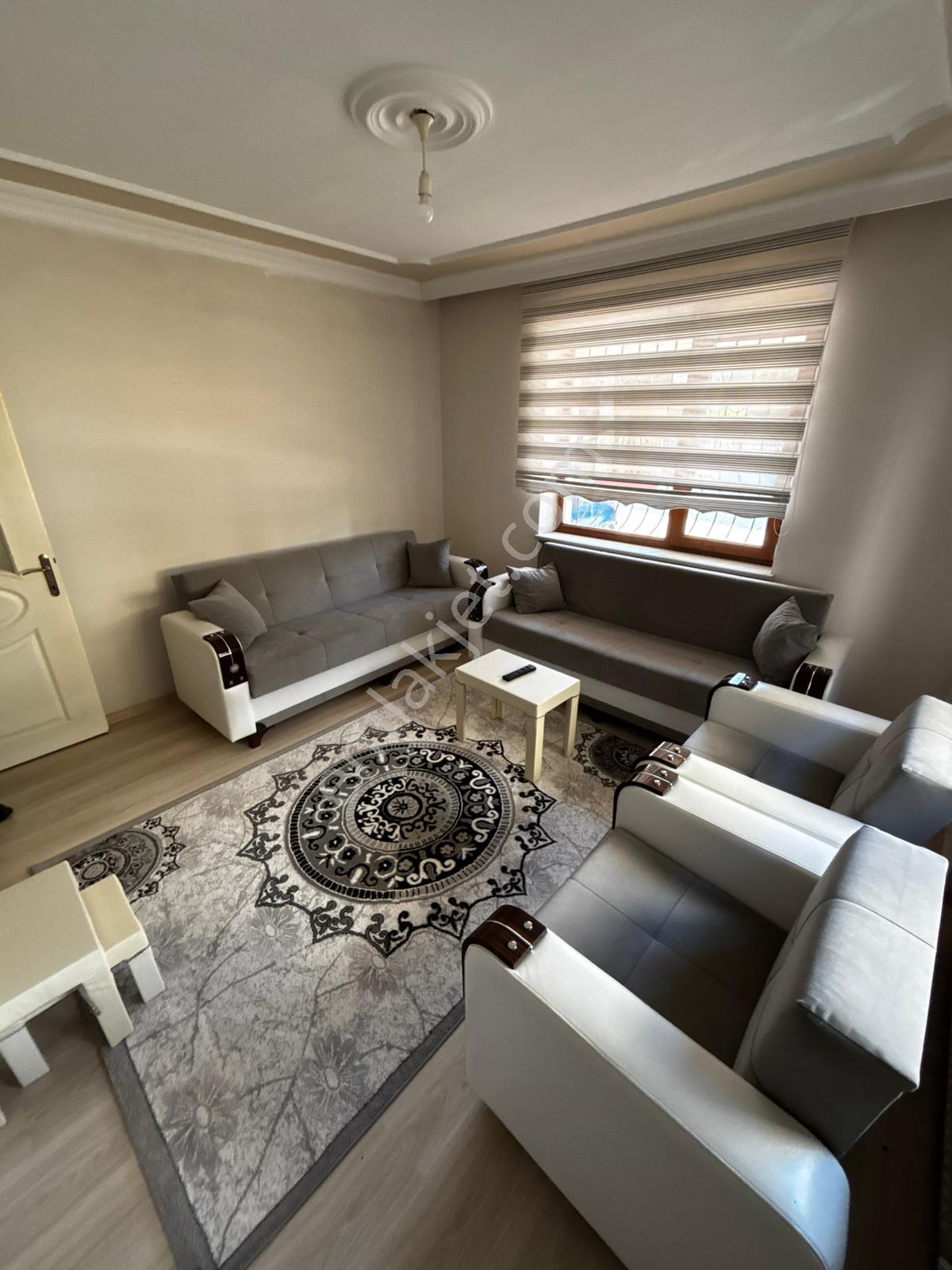 Altınova Da Kiralık Eşyalı 2+1 Daire Merkezi Lokasyon - Görsel 24