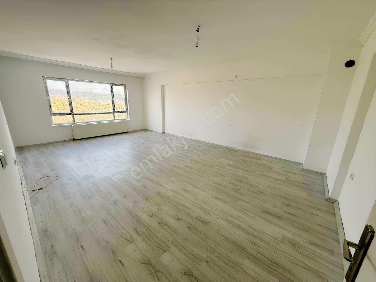 Malıkoy Osb De Tapulu Geniş Peyzajlı Katta 3+1 Site Dairesi - Görsel 14