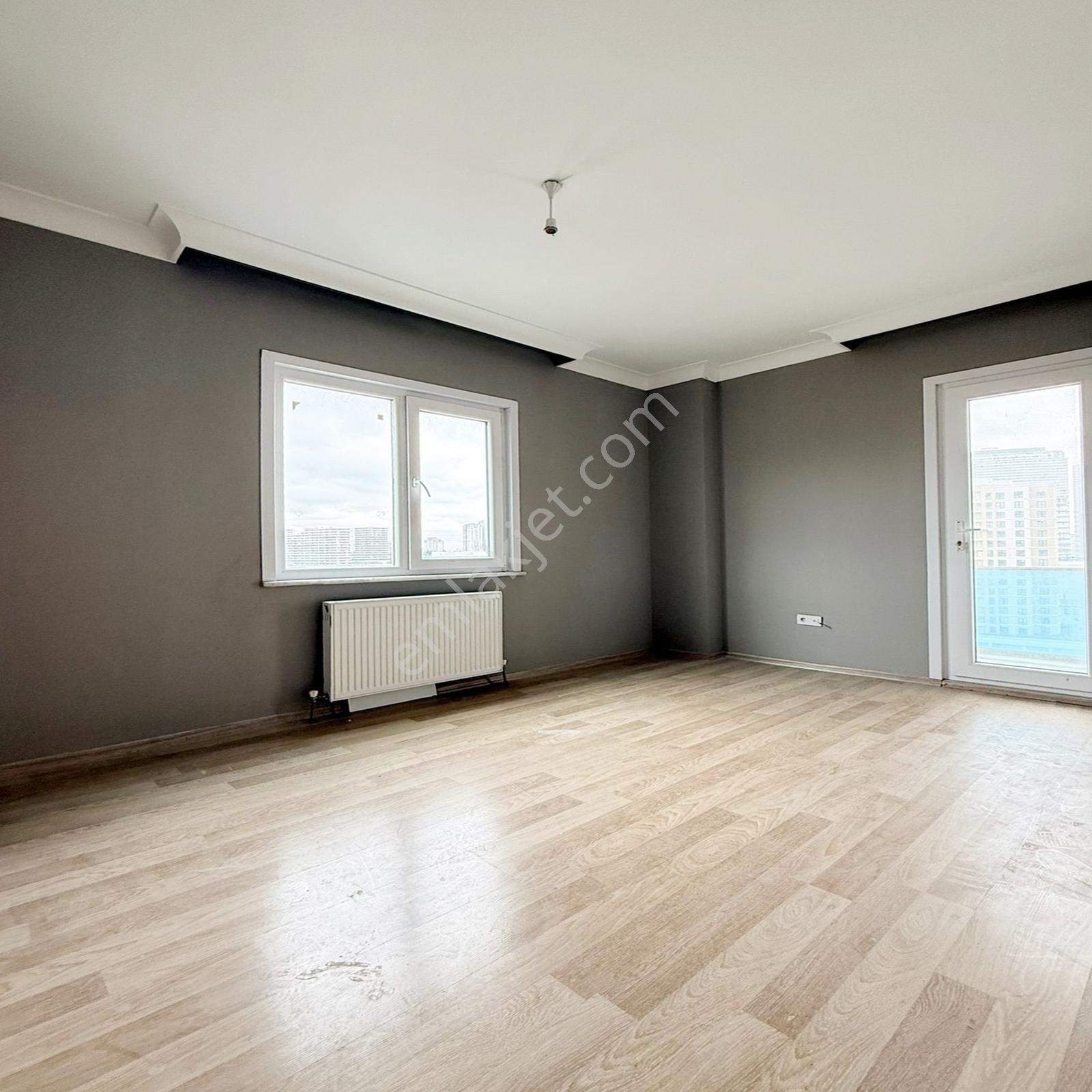 Bahçeşehir Lokasyonunda Site İçinde Satılık 2+1 Daire - Görsel 24