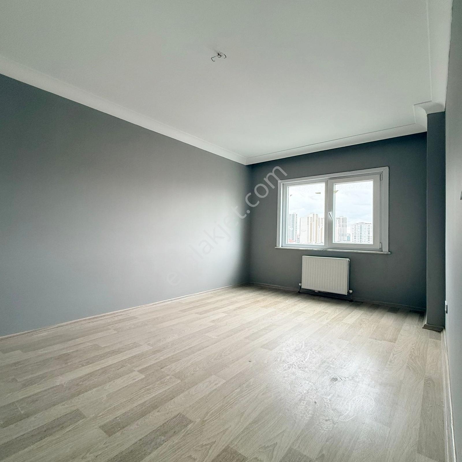 Bahçeşehir Lokasyonunda Site İçinde Satılık 2+1 Daire - Görsel 17