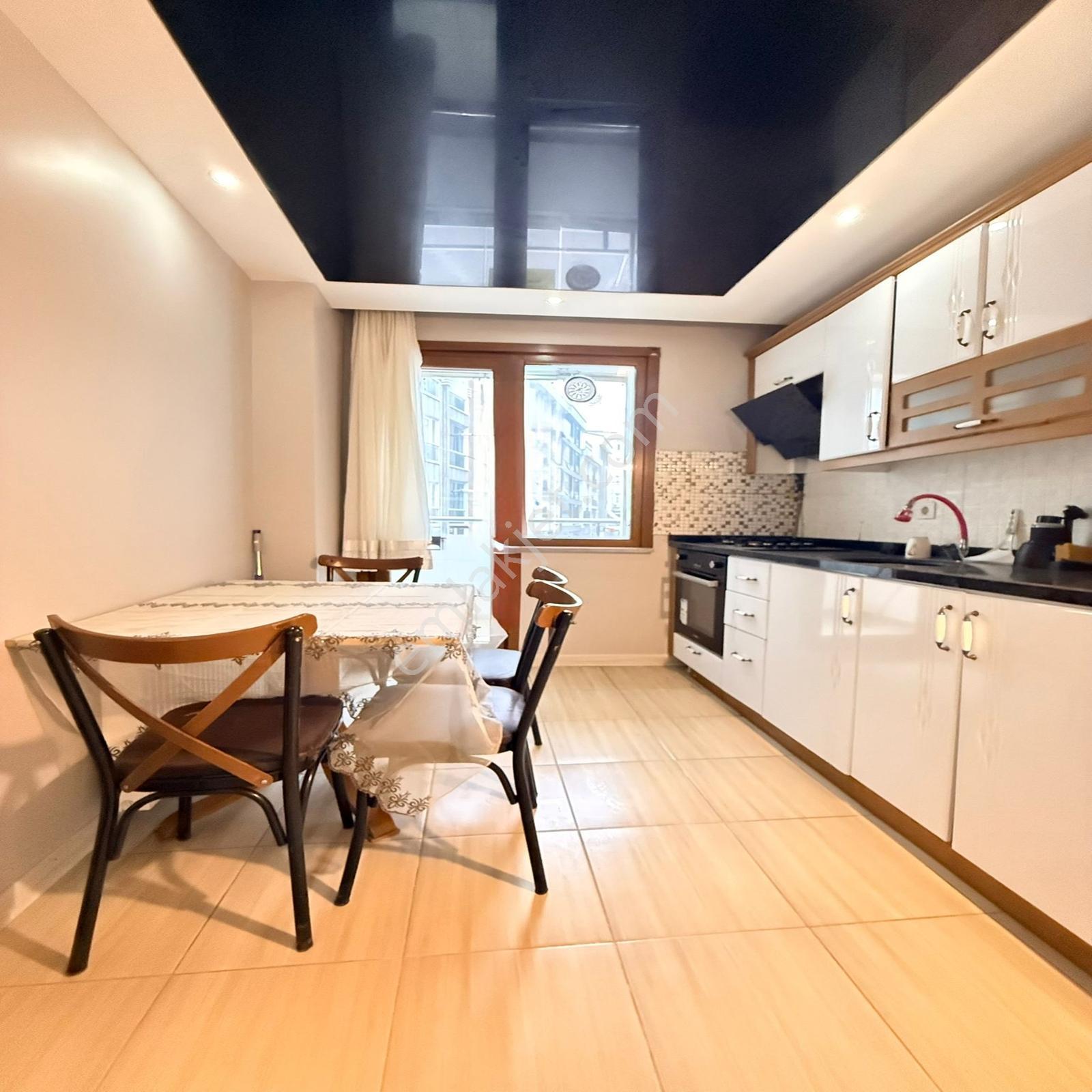 Esenyurt Meydanda Satılık 2+1 Daire