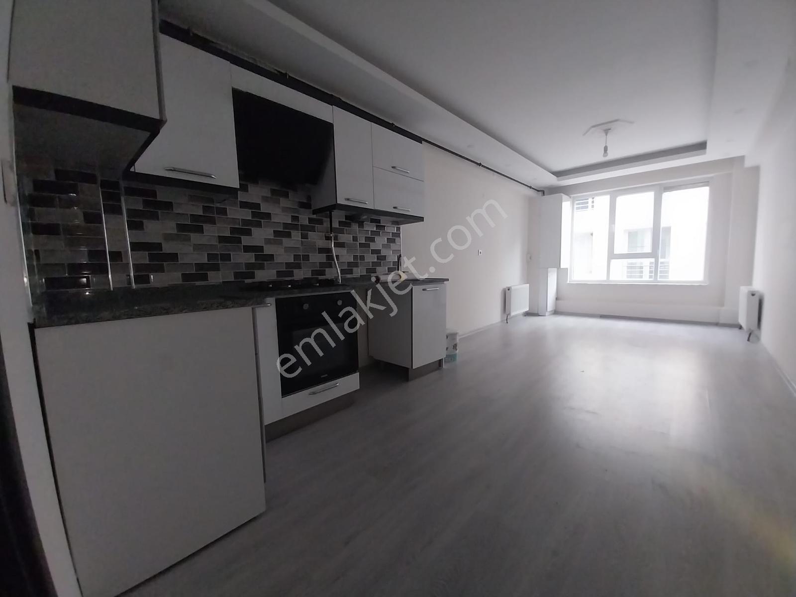71 Evler Yeni Bina Kombili Boya Badanalı Temiz Kiralık 1+1 Daire