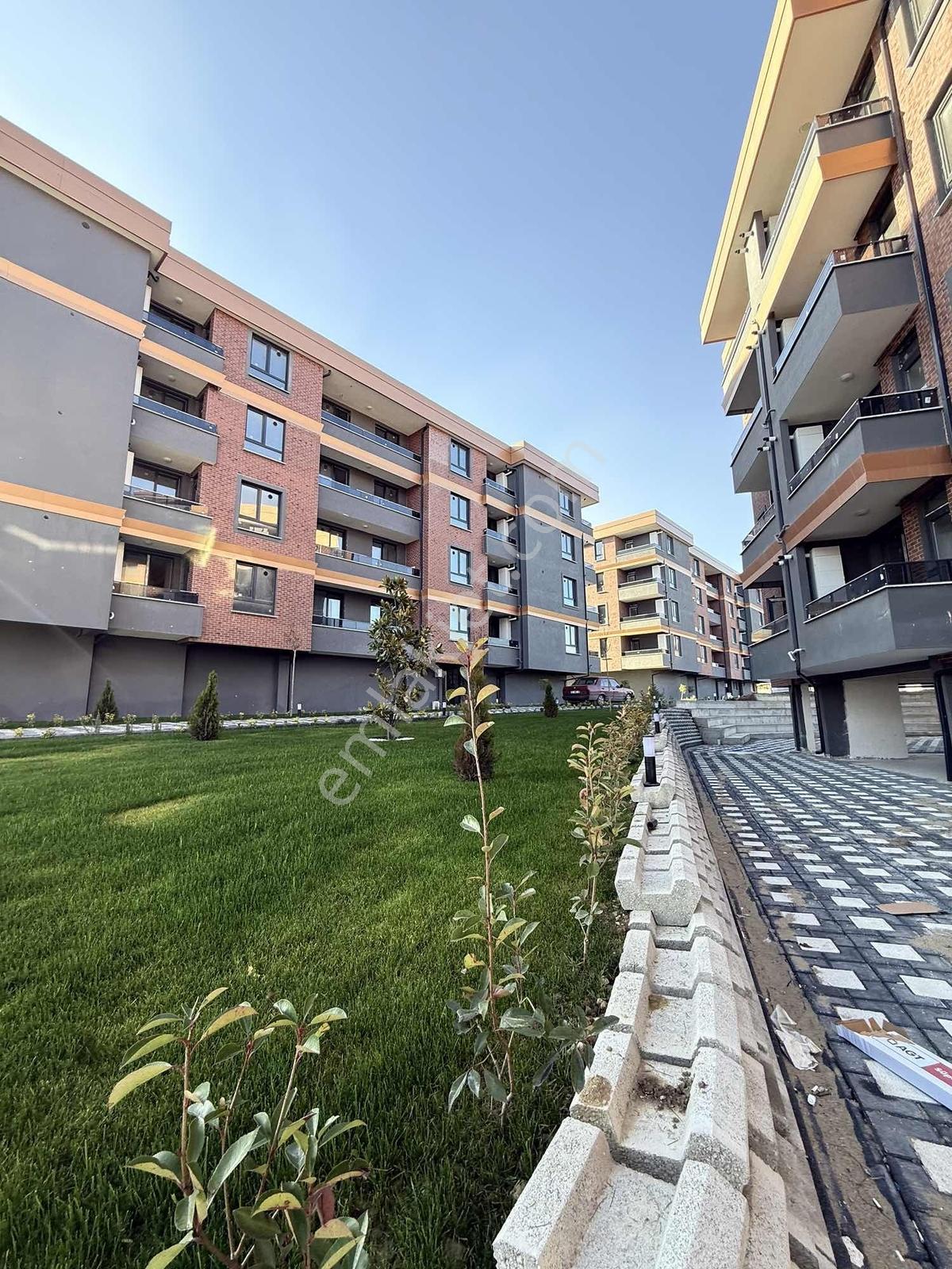 Ulucan'dan İnegöl Mobilyuma Yakın Kiralık Lüks 1+1 Daire