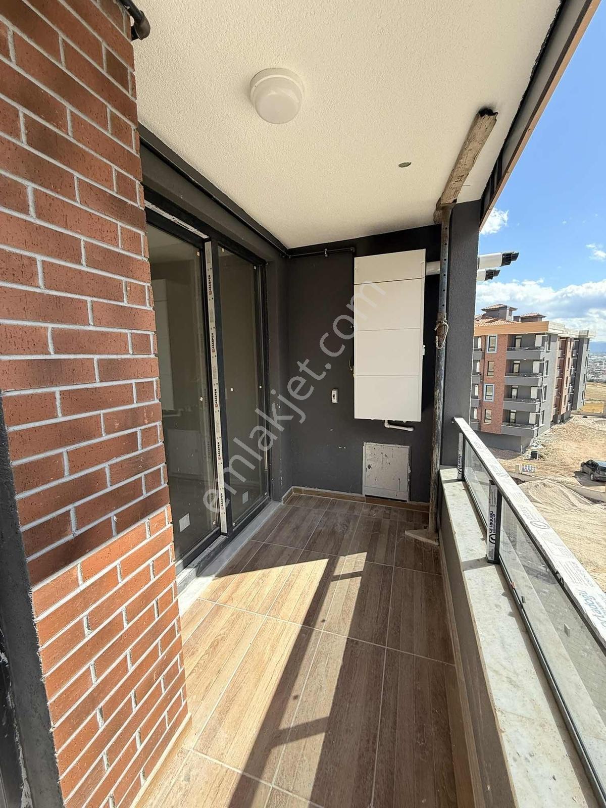 Ulucan'dan İnegöl Mobilyuma Yakın Kiralık Lüks 1+1 Daire - Görsel 18