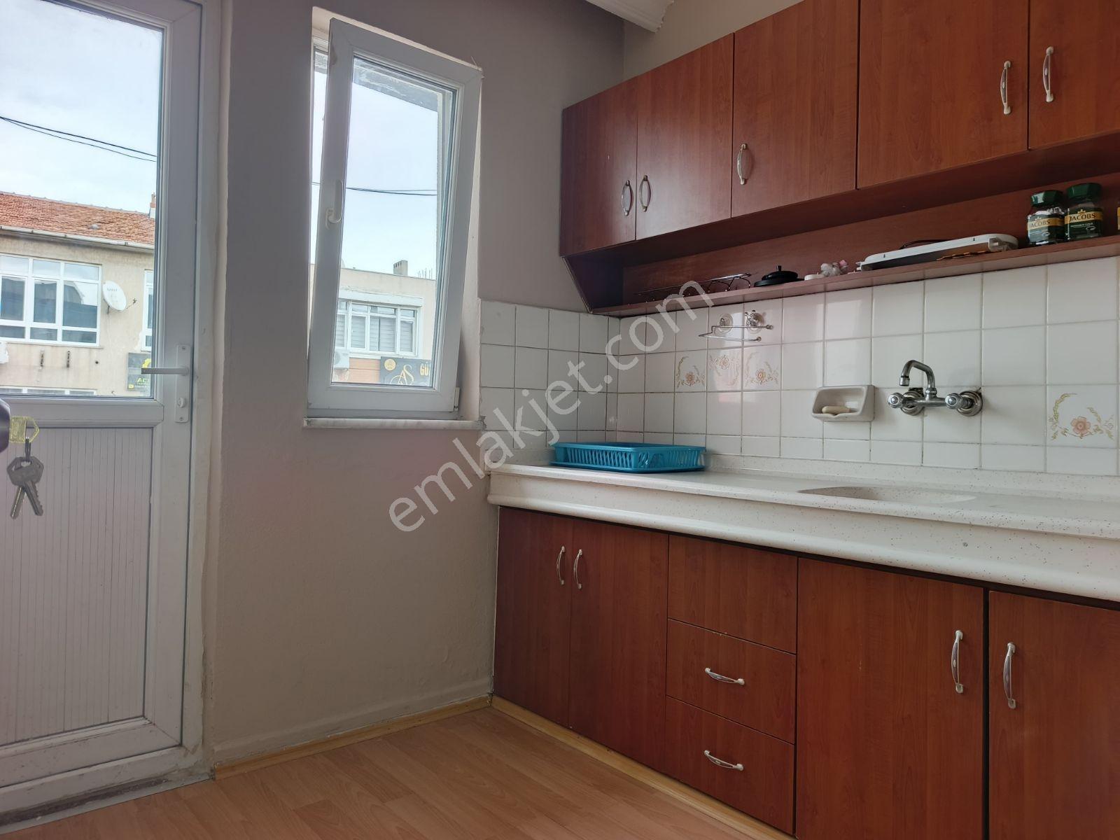 Kiralık 2+1 Ev İş Yeri Ofis Dükkan , Tabela Değeri Yüksek - Görsel 9