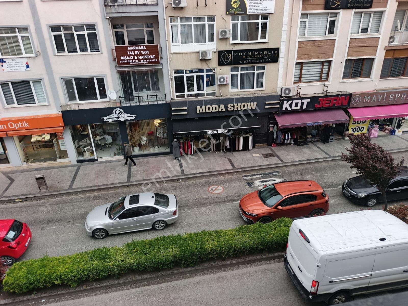 Kiralık 2+1 Ev İş Yeri Ofis Dükkan , Tabela Değeri Yüksek - Görsel 14