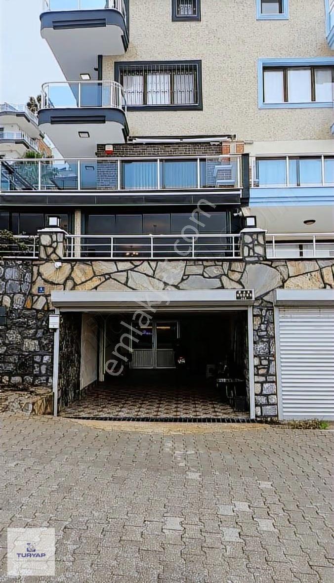 Kuşadası Karova Da 5+1 İkiz Villa