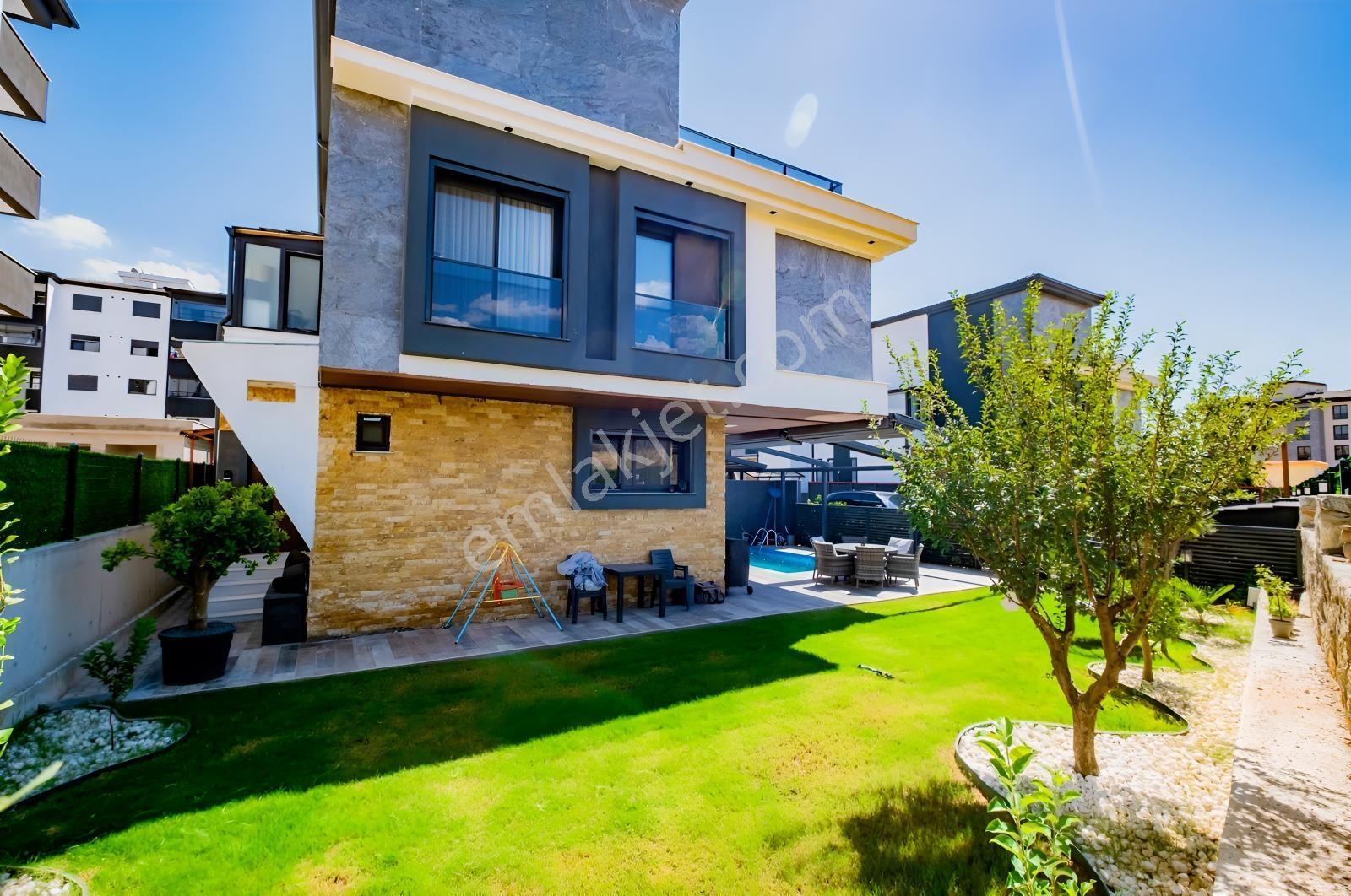 Ayrancılar Demır Suıtste Köşe Bahçeli, Müstakil Havuzlu Villa - Görsel 8