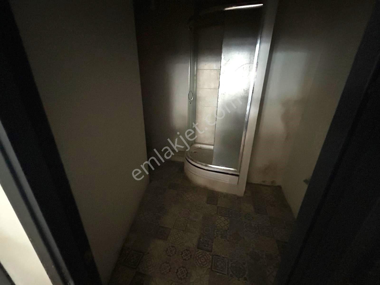 Üsküdar Selimiye'de Cadde Üzerinde 200m2 Kiralık Dükkan - Görsel 13