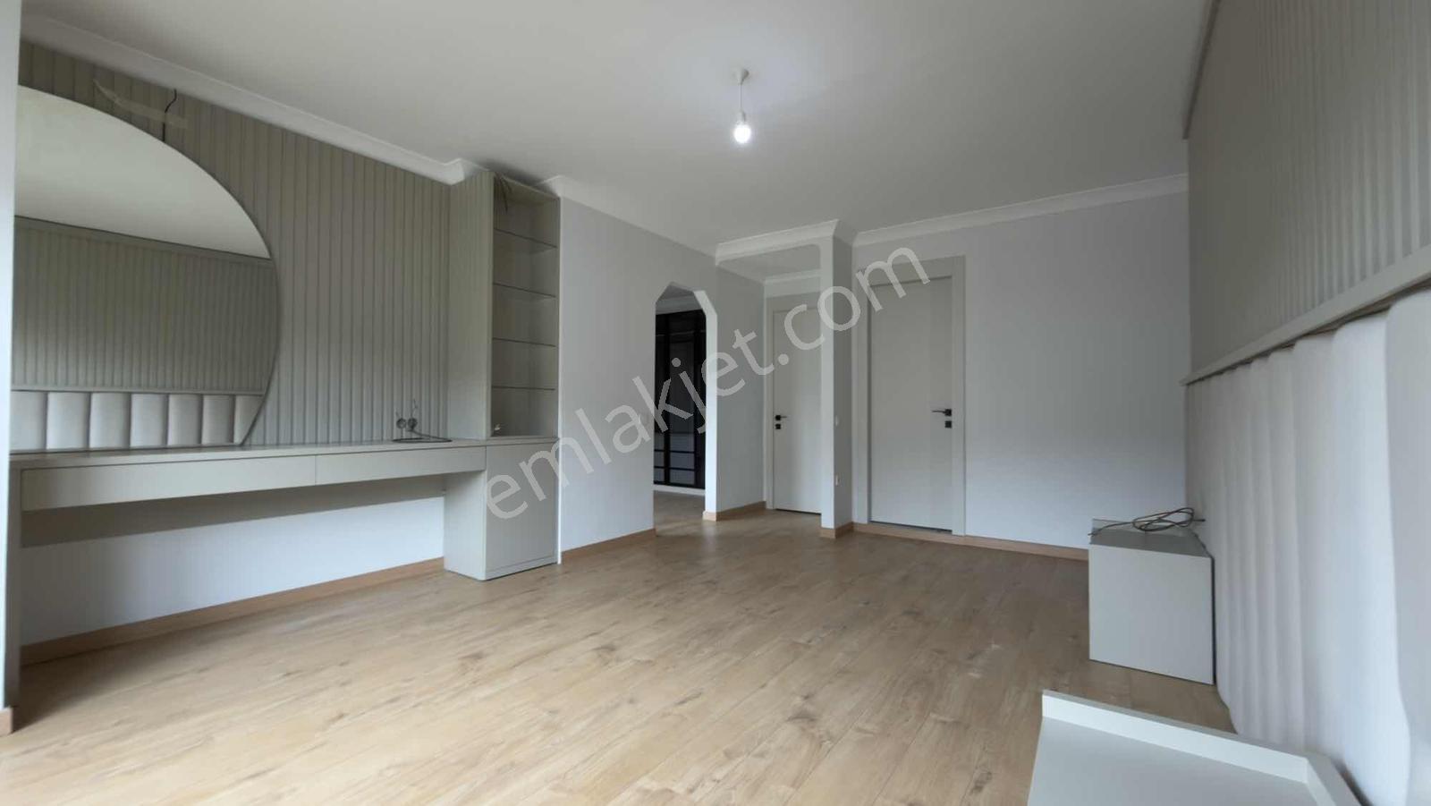 Remax Anka'dan Şile Merkezde 6+1 Satılık Lüx Tribleks - Görsel 13