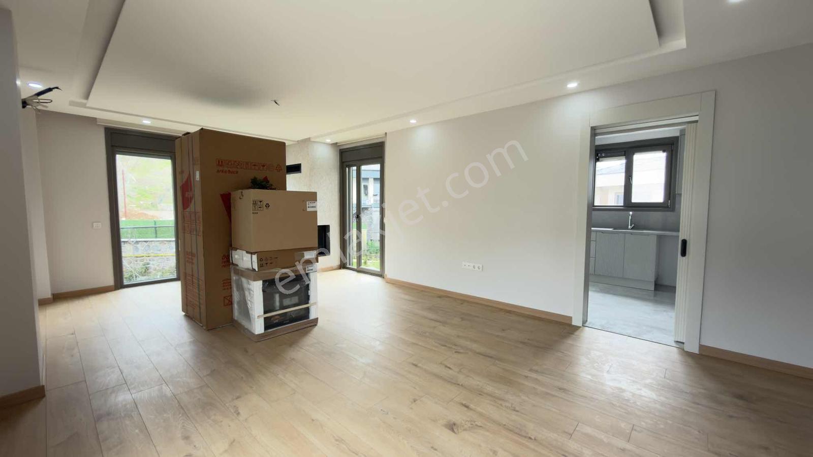 Remax Anka'dan Şile Merkezde 6+1 Satılık Lüx Tribleks - Görsel 16
