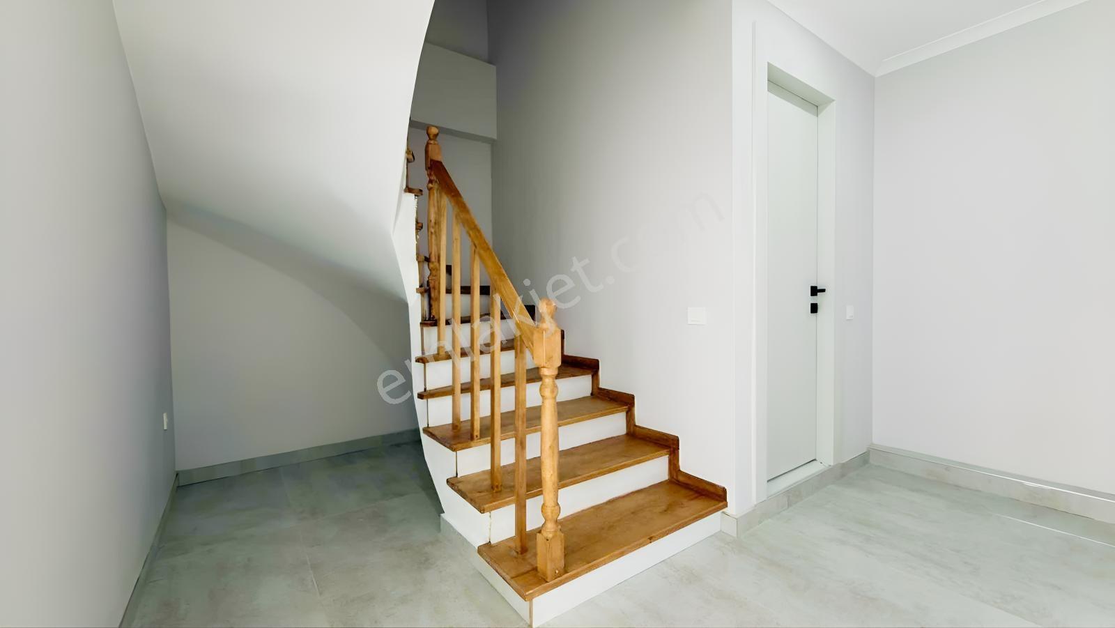 Remax Anka'dan Şile Merkezde 6+1 Satılık Lüx Tribleks - Görsel 10