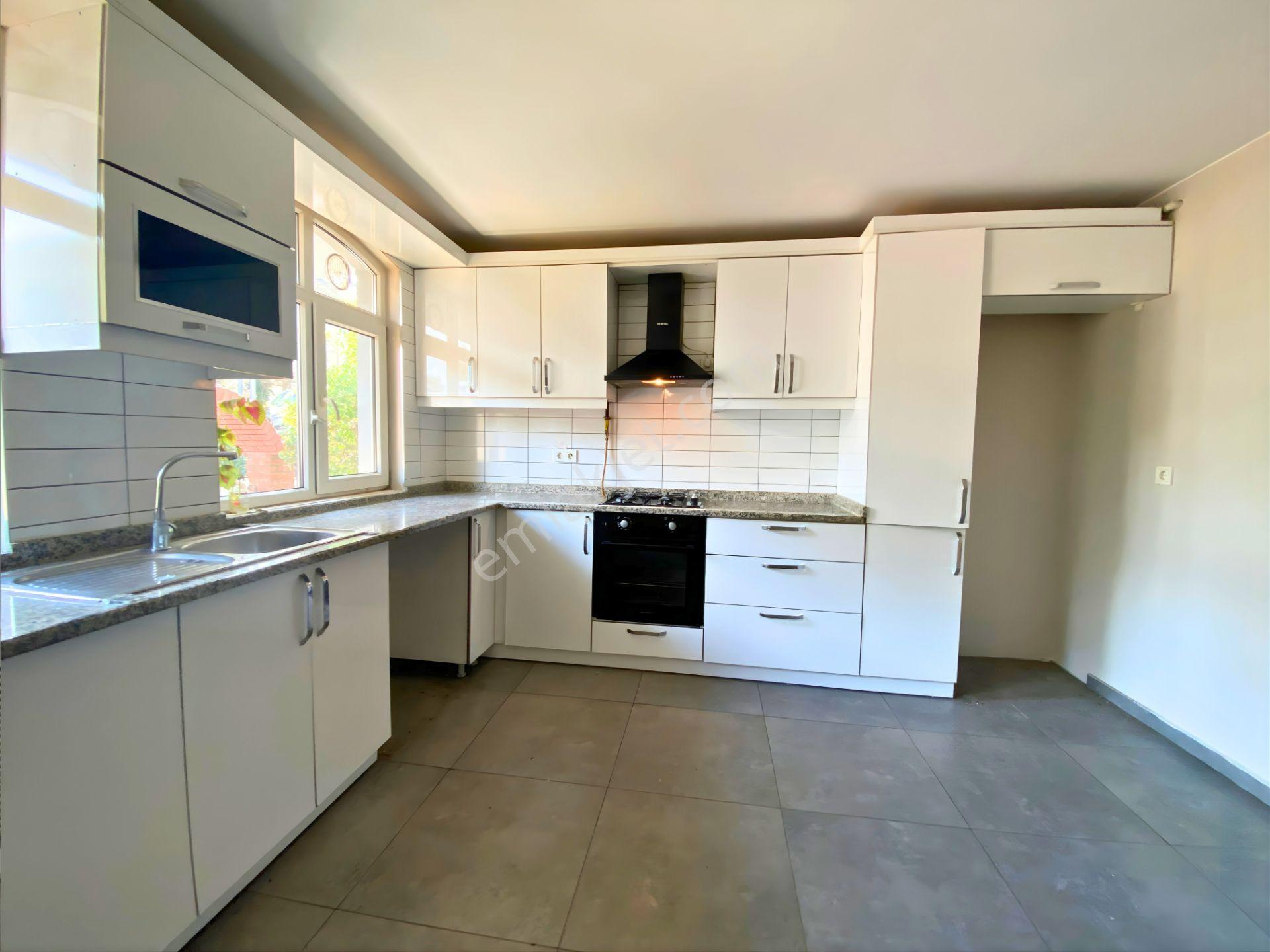 Tarabya’da Değerli Arsasıyla Öne Çıkan 7+2 Müstakil Villa - Görsel 22