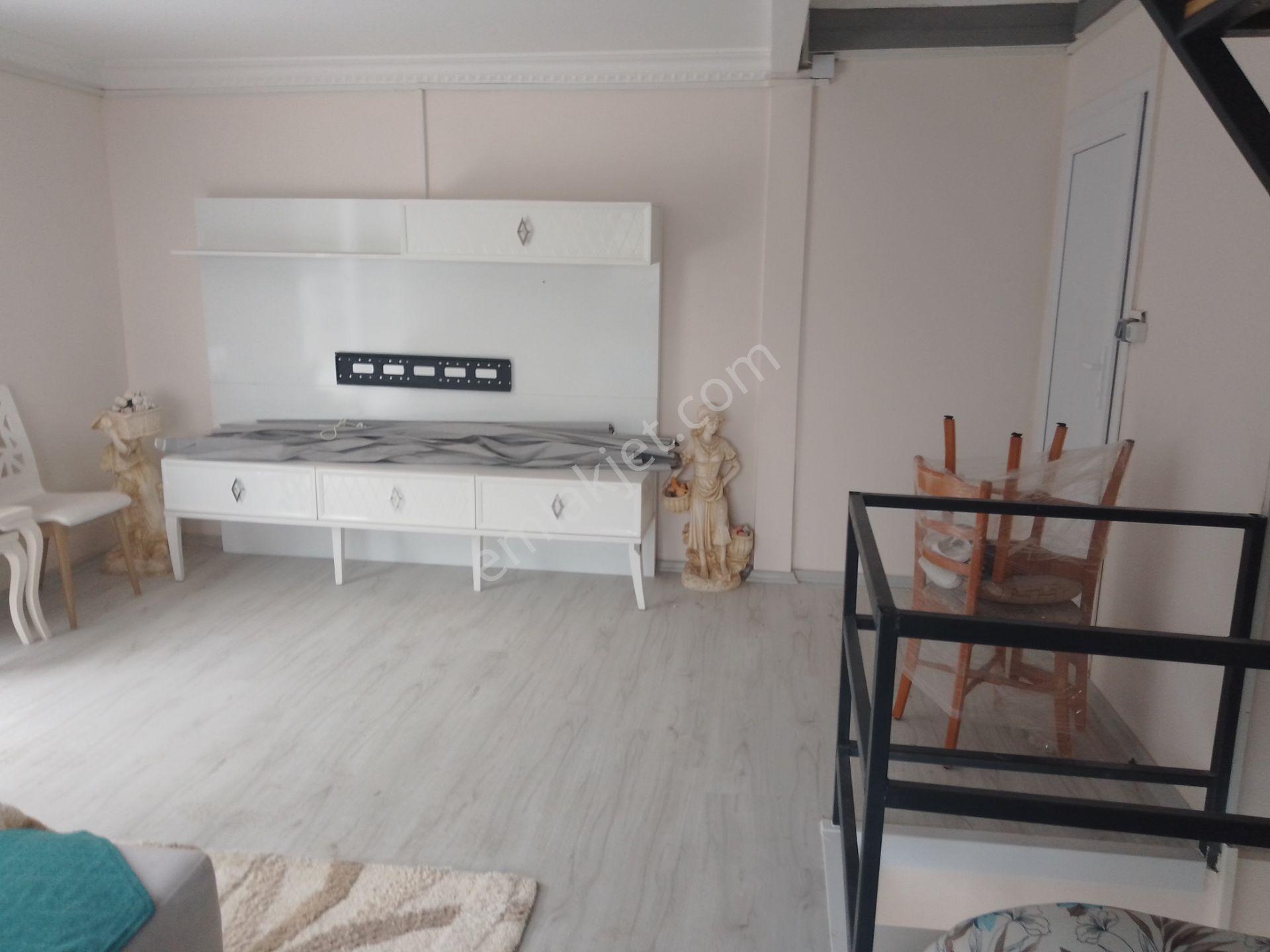Torbalı Karakızlar Doğa Manzaralı Müstakil Parsel,tek Tapu 145m2 Arsada Havuzlu Eşyalı 100m Villa - Görsel 13