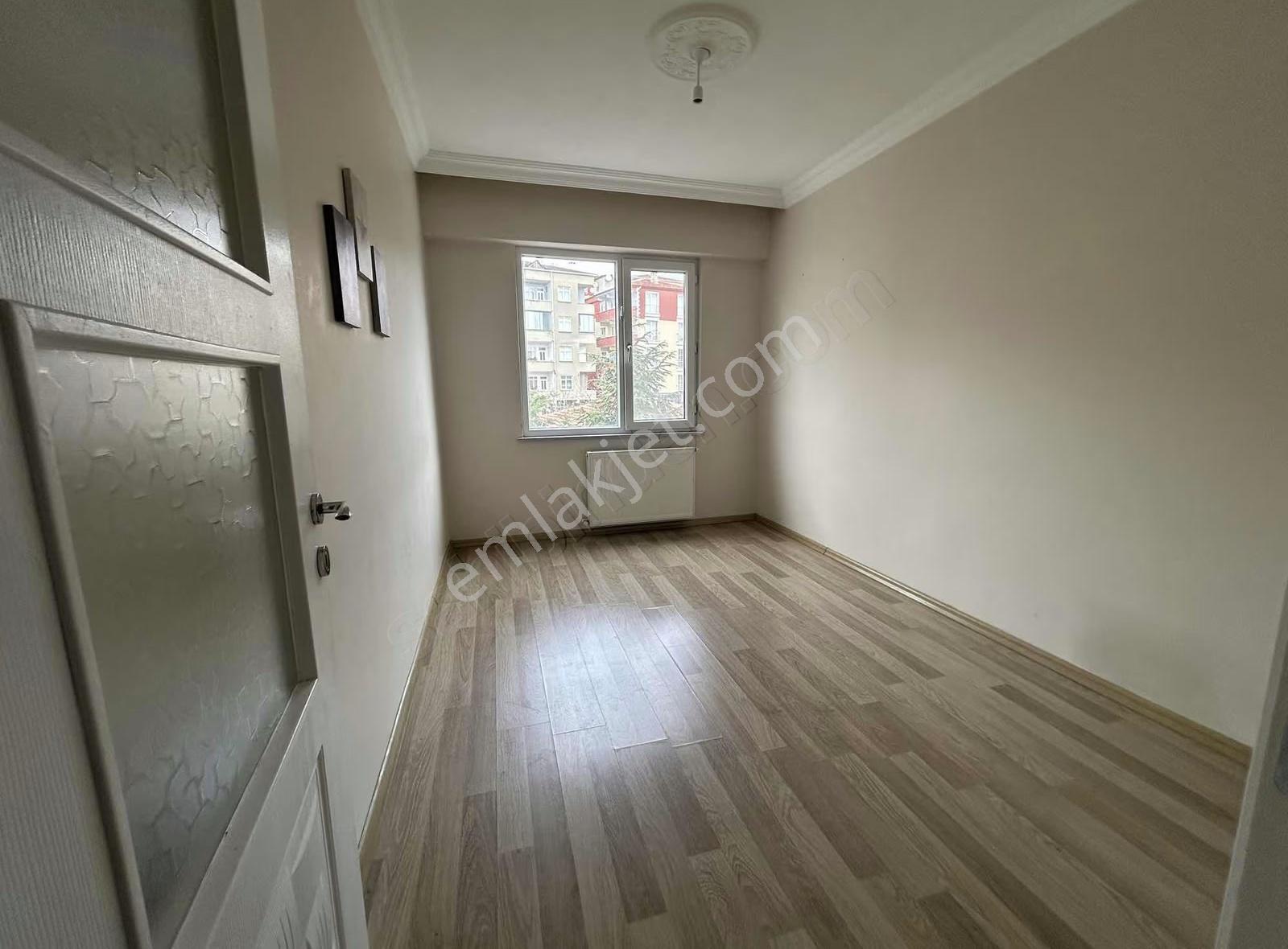 Çerkezköy Merkezde Kiralık 3+1 Geniş Ferah Aile Dairesi - Görsel 22