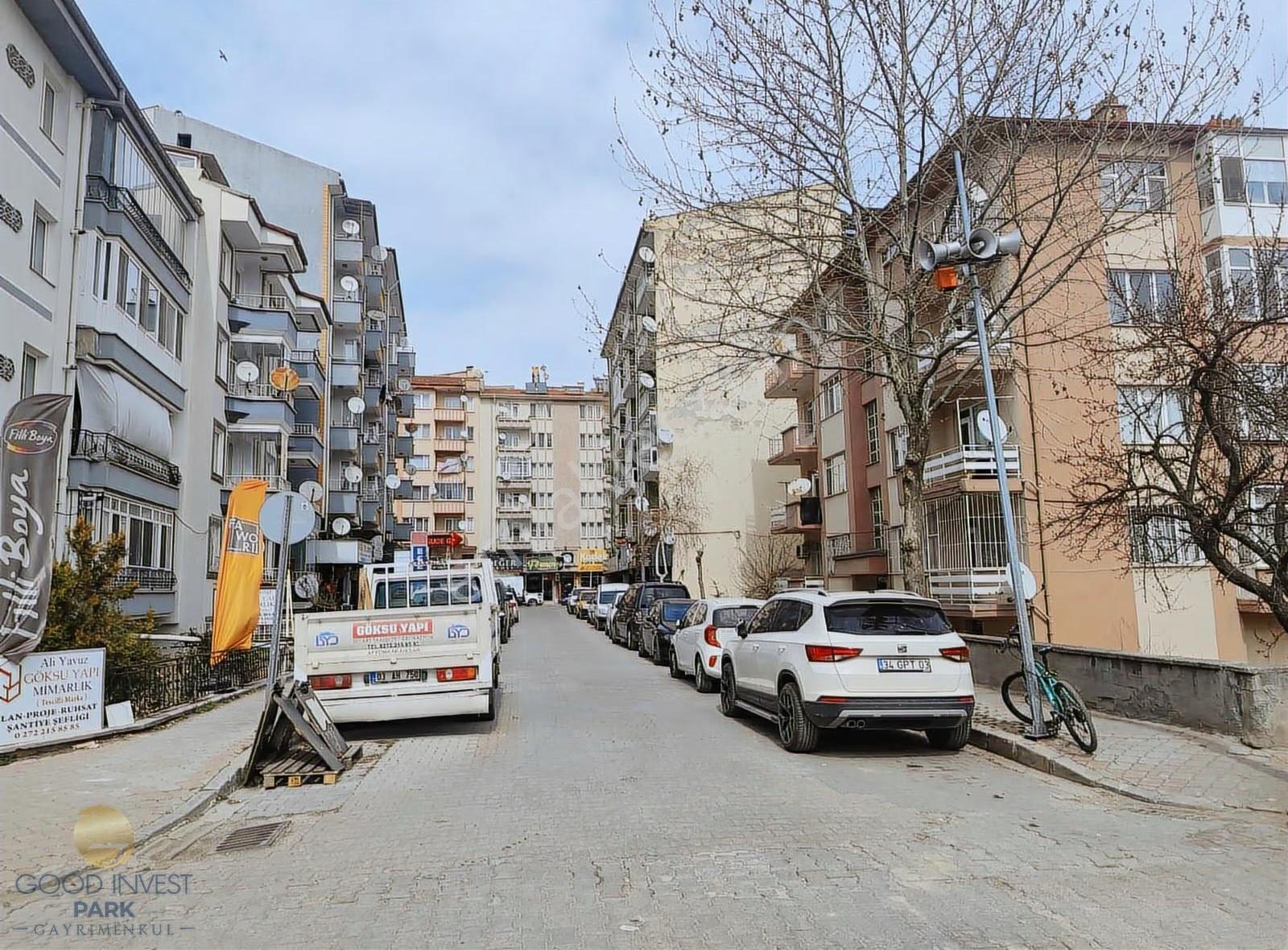 Park Afyon Karşı Aralığı-arsa Payı Yüksek 2+1 Salon-salomanje - Görsel 20