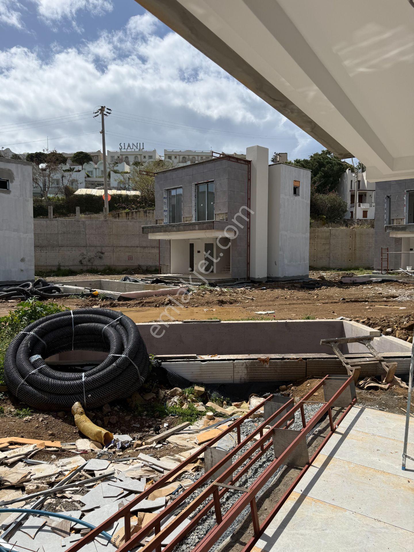 Cemal Emlak'tan Bodrum Kadıkalesi'nde Satılık Sıfır 3+1 Müstakil Havuzlu Villa - Görsel 12
