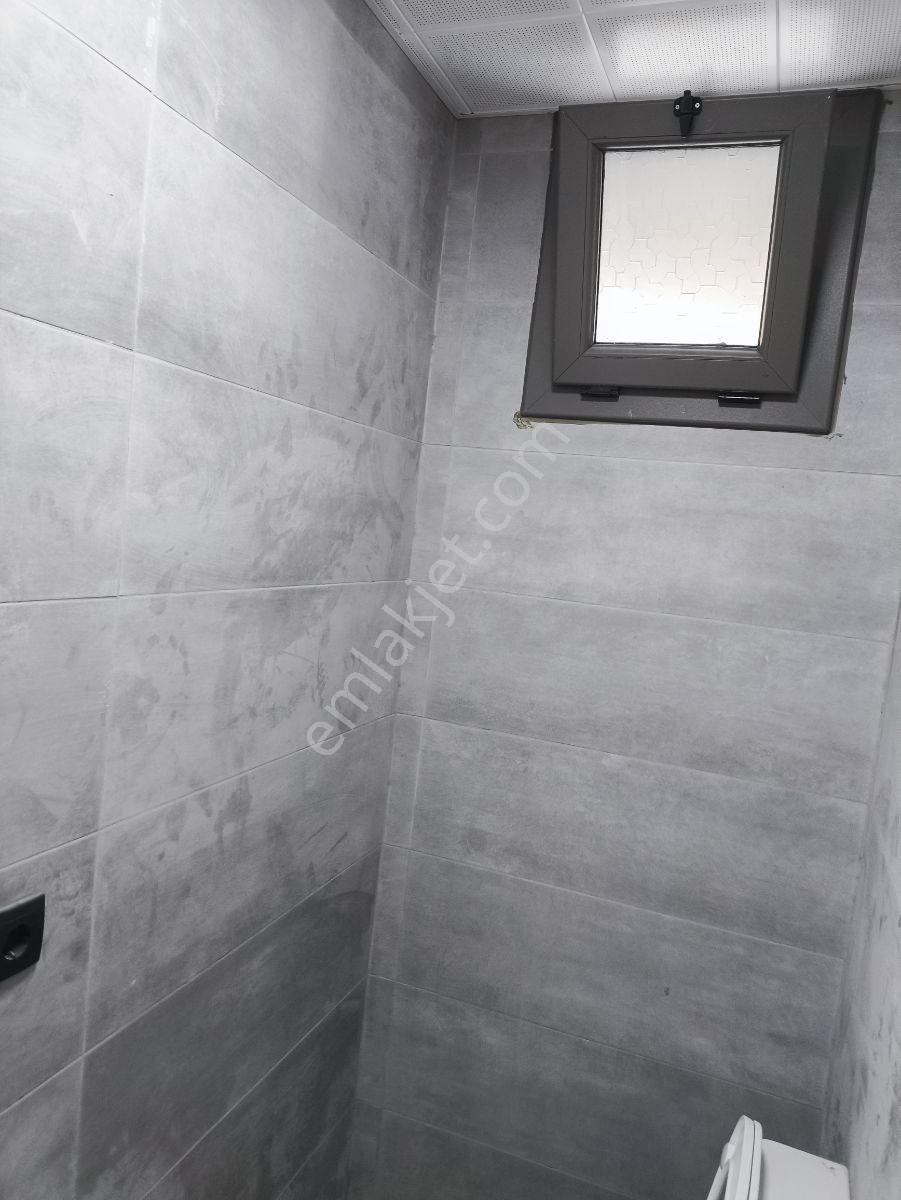 Buca Yıldız Mahallesinde Sıfır 21m² Dükkan Tuvaletli - Görsel 4