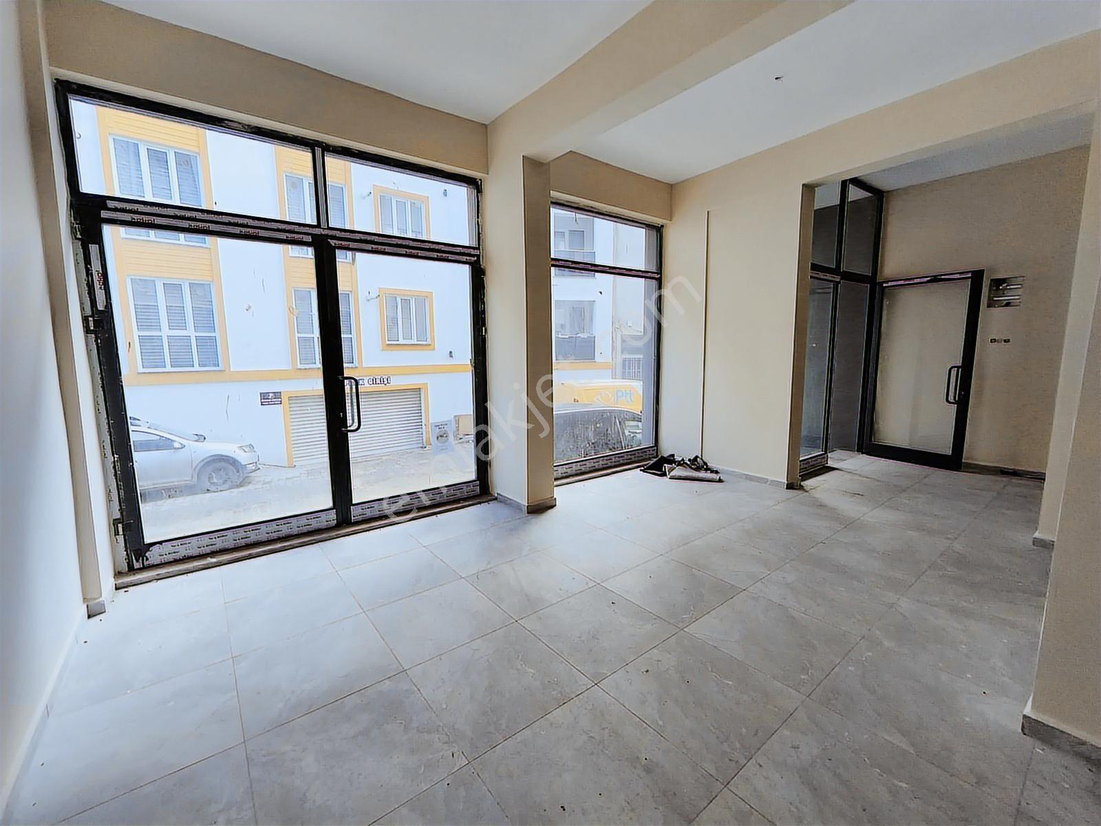 Nisan Gym Den Görükle De Kiralık 160 M2 Dükkan