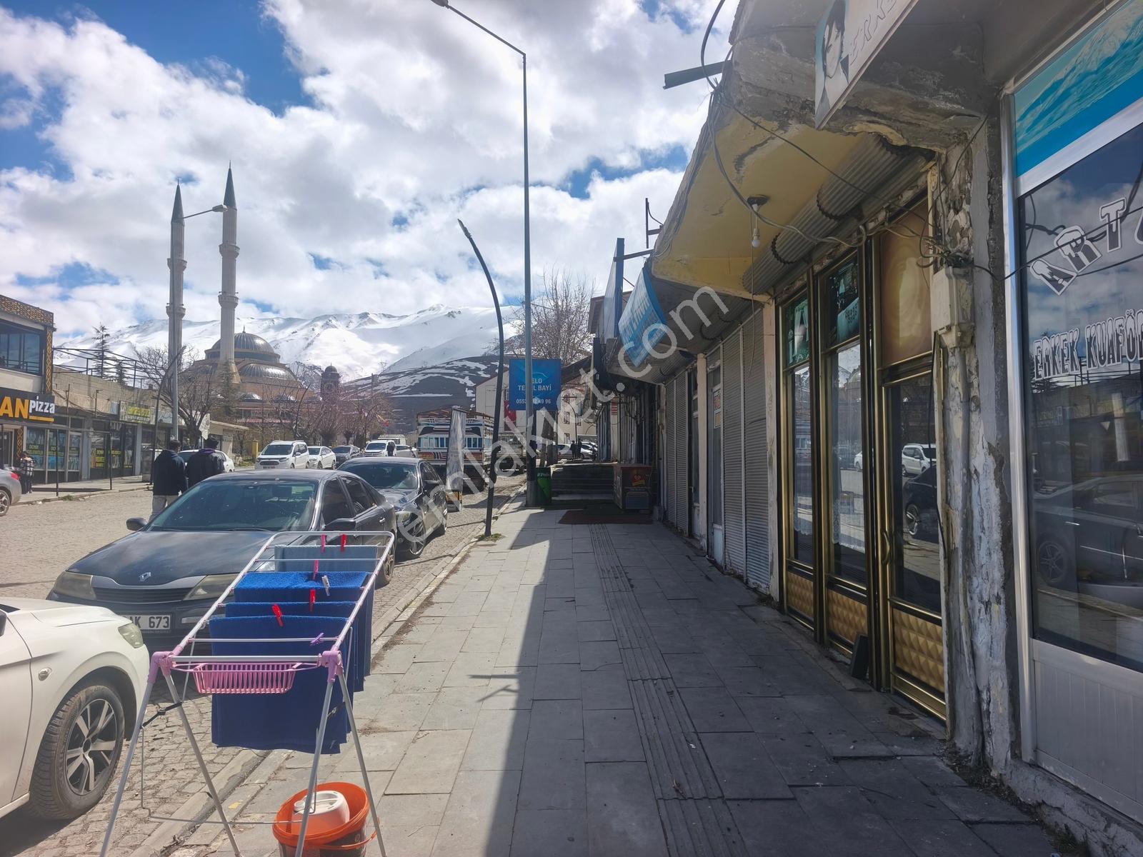 Gevaş Merkezde Satılık Ticari Dükkan - Görsel 11