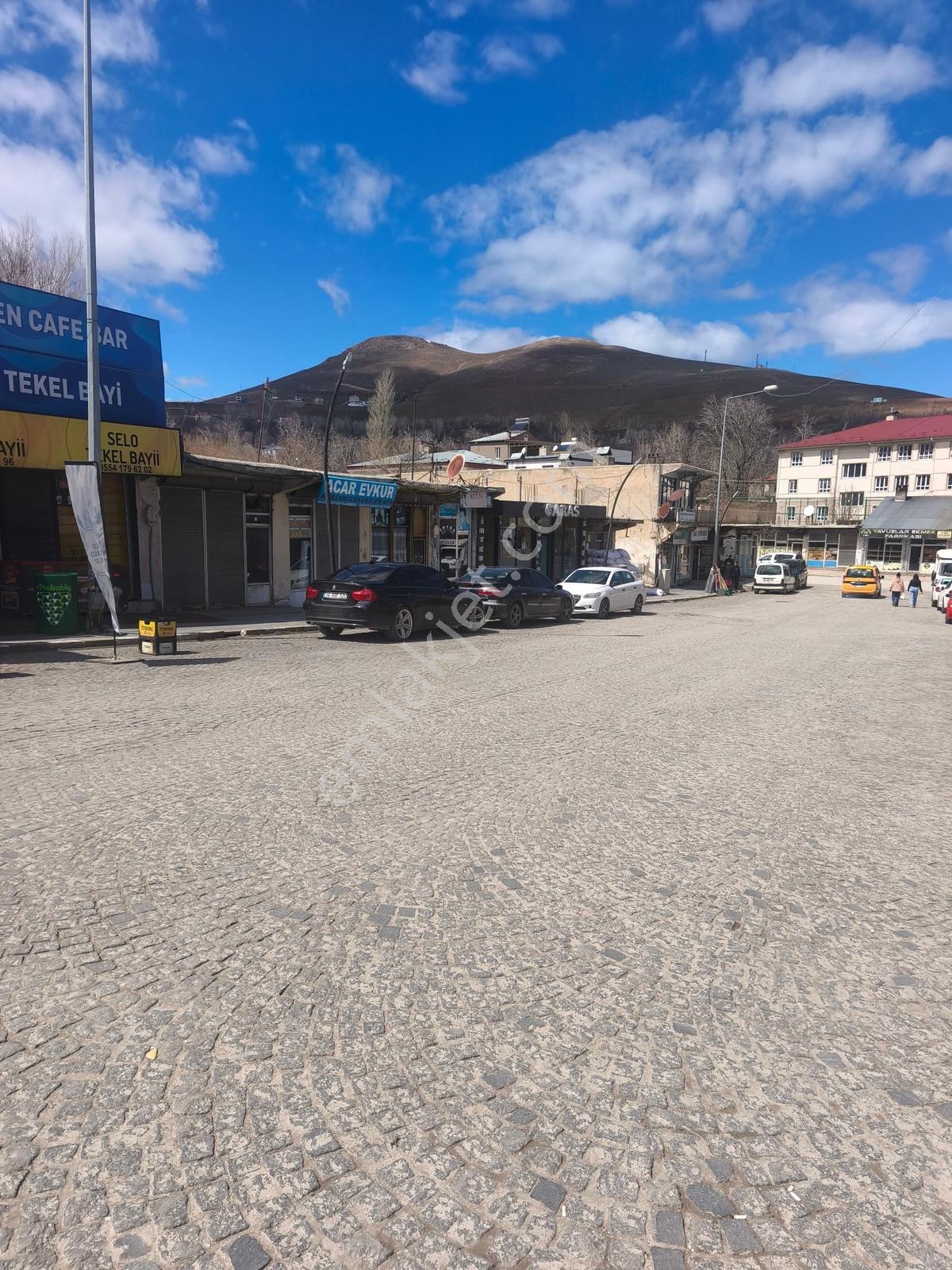 Gevaş Merkezde Satılık Ticari Dükkan - Görsel 4