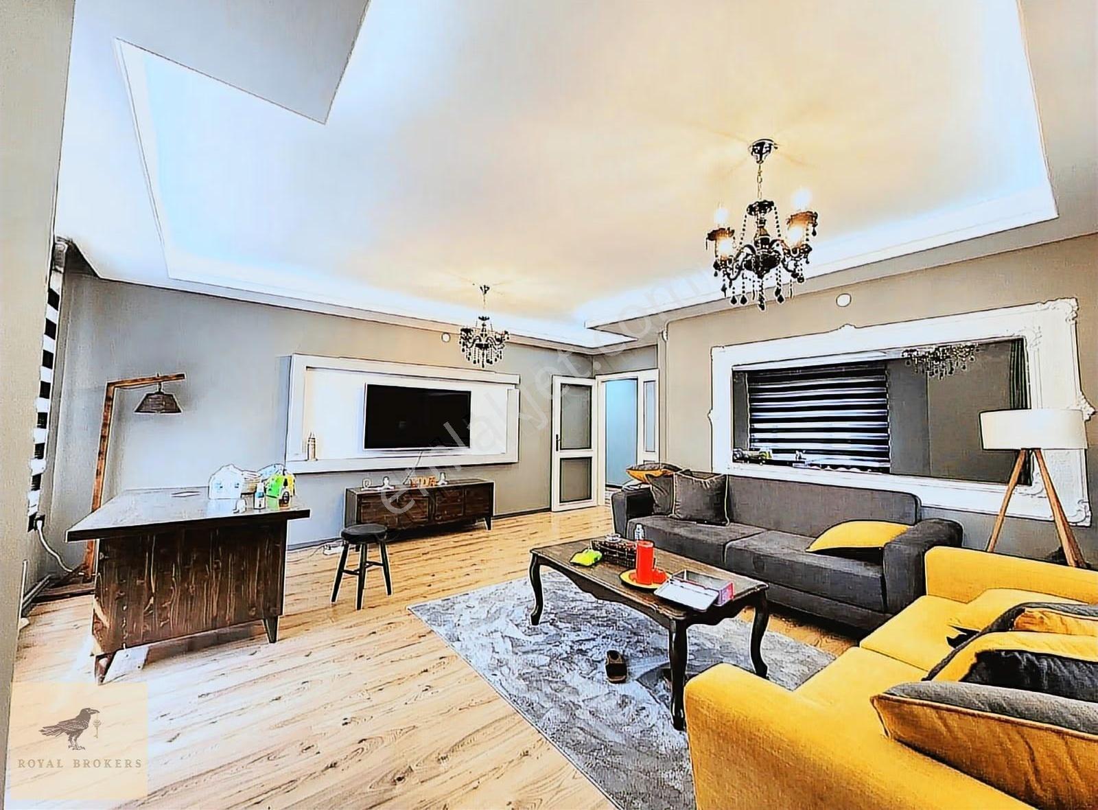 Yıldızevler Turan Güneş Arkasında 3+1 135 M2 Satılık Ofis Büro