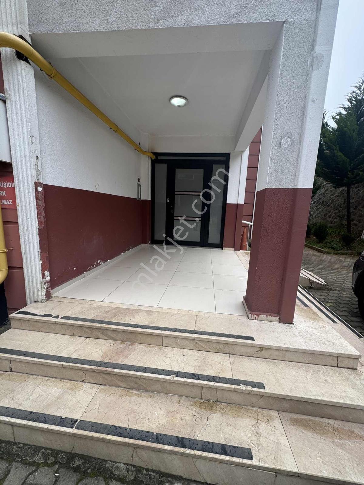 Yomra Sancak Mh Safir Konutları Eşyalı Olarak Satılık - Görsel 3