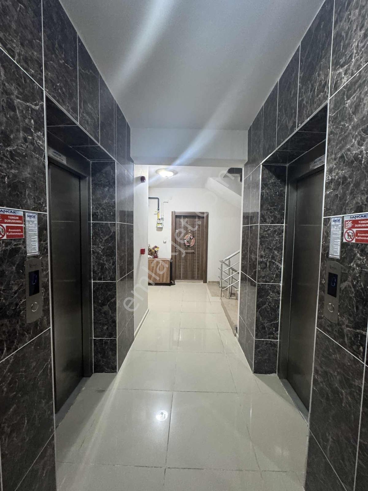 Yomra Sancak Mh Safir Konutları Eşyalı Olarak Satılık - Görsel 12