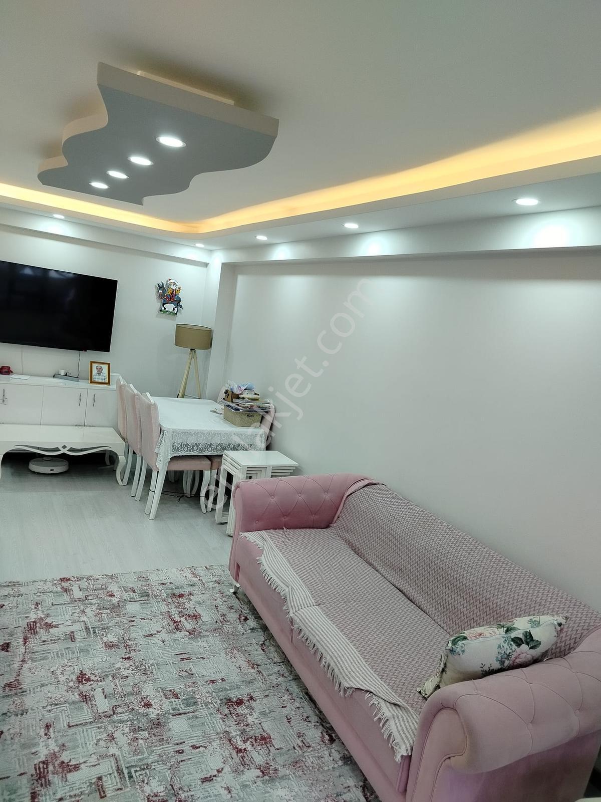 Net Emlaktan Birlik Caddesi Yakını Satılık 2+1 Daire - Görsel 2