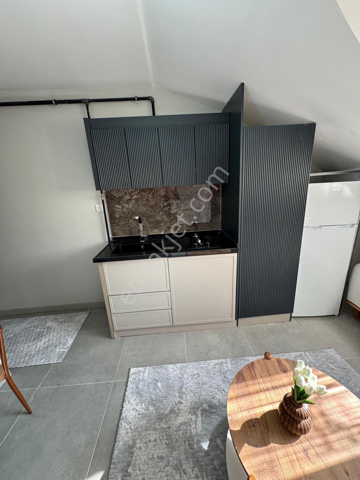 Üniversite ‘ Ye Yakın Sıfır Eşyalı Kiralık 1+1 Apart - Görsel 2