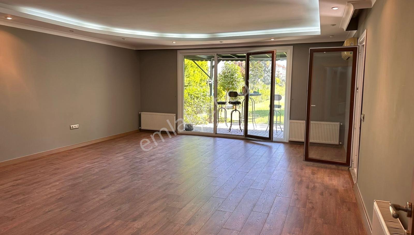 B.çekmece Güzelce De Denize Sıfır Bahçeli 5+1 Satılık Villa - Görsel 17