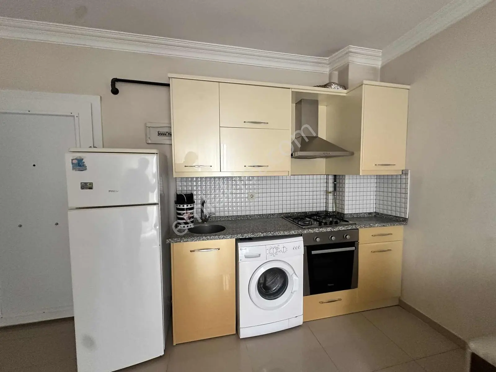 Kiralık 1+1 Eşyalı Daire Nec. Erbakan Mah. 2.noter Üzeri - Görsel 2