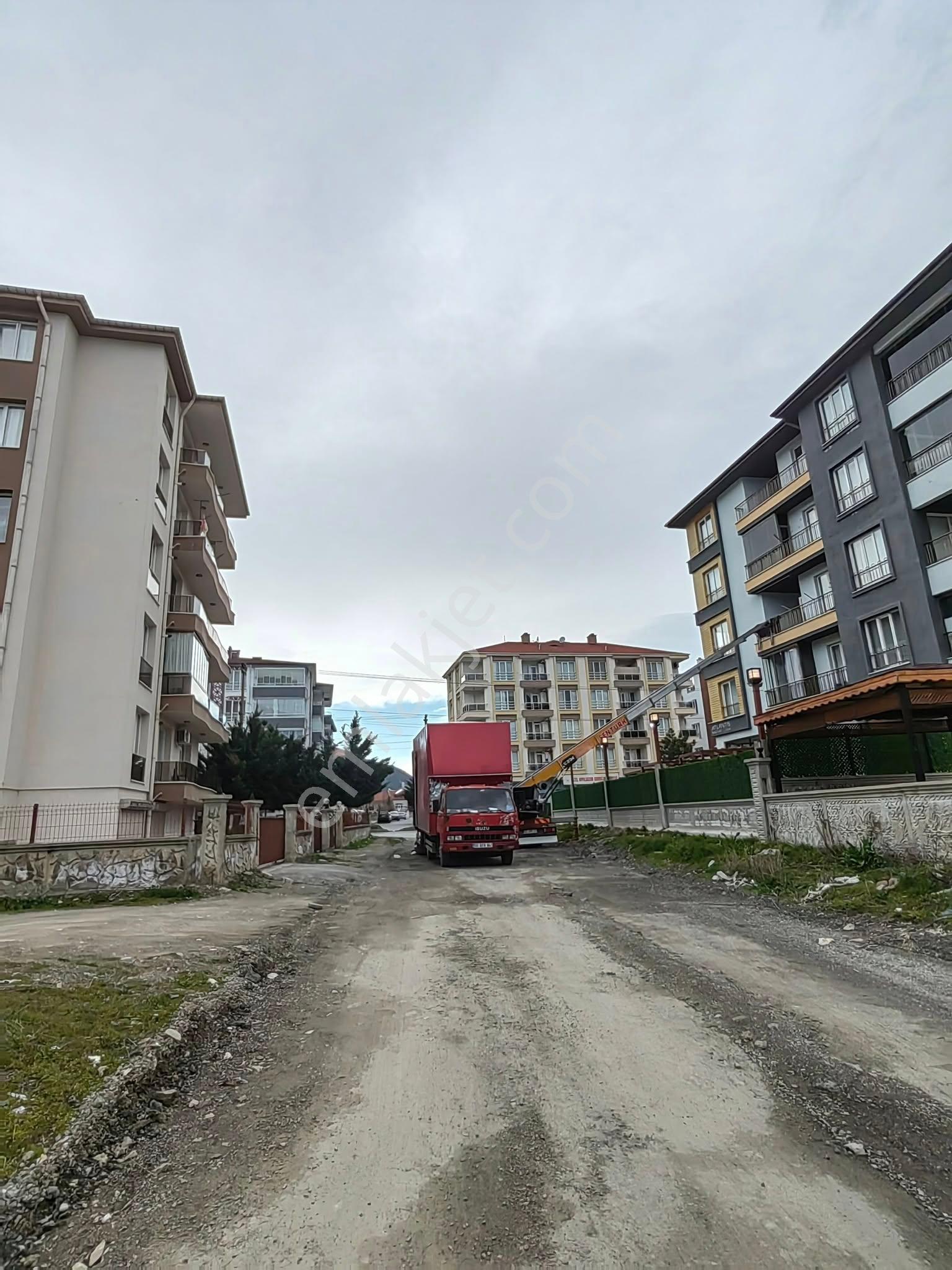 Nasreddinden Gazi Mahallesinde Satılık Asansörlü Full Bakımlı Daire - Görsel 10