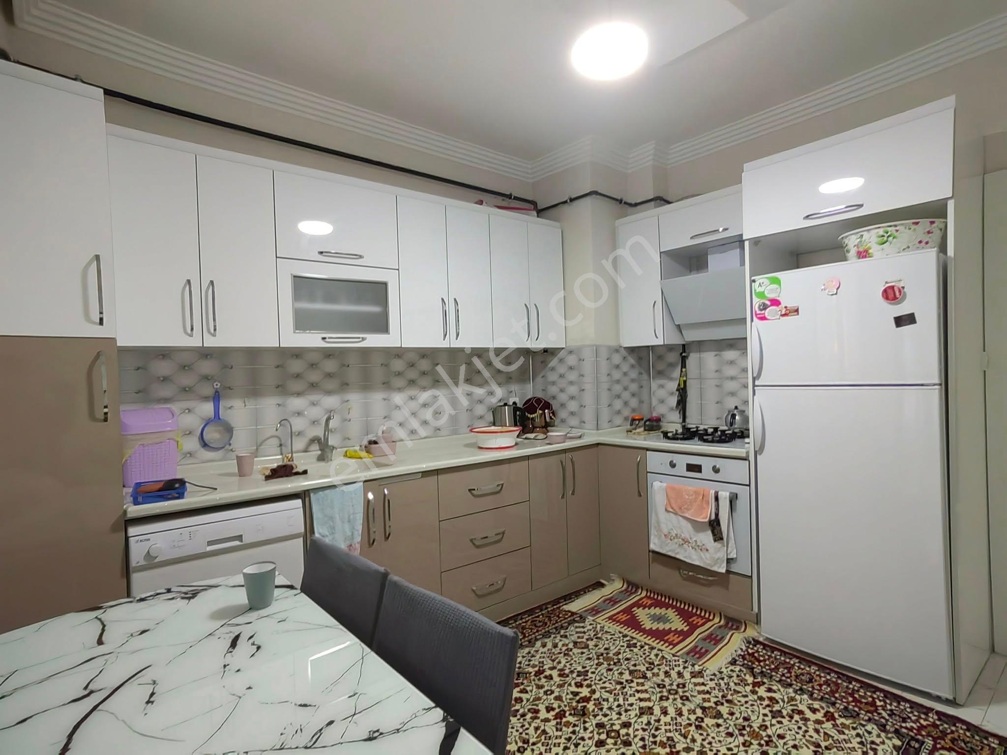 Nasreddinden Gazi Mahallesinde Satılık Asansörlü Full Bakımlı Daire - Görsel 11