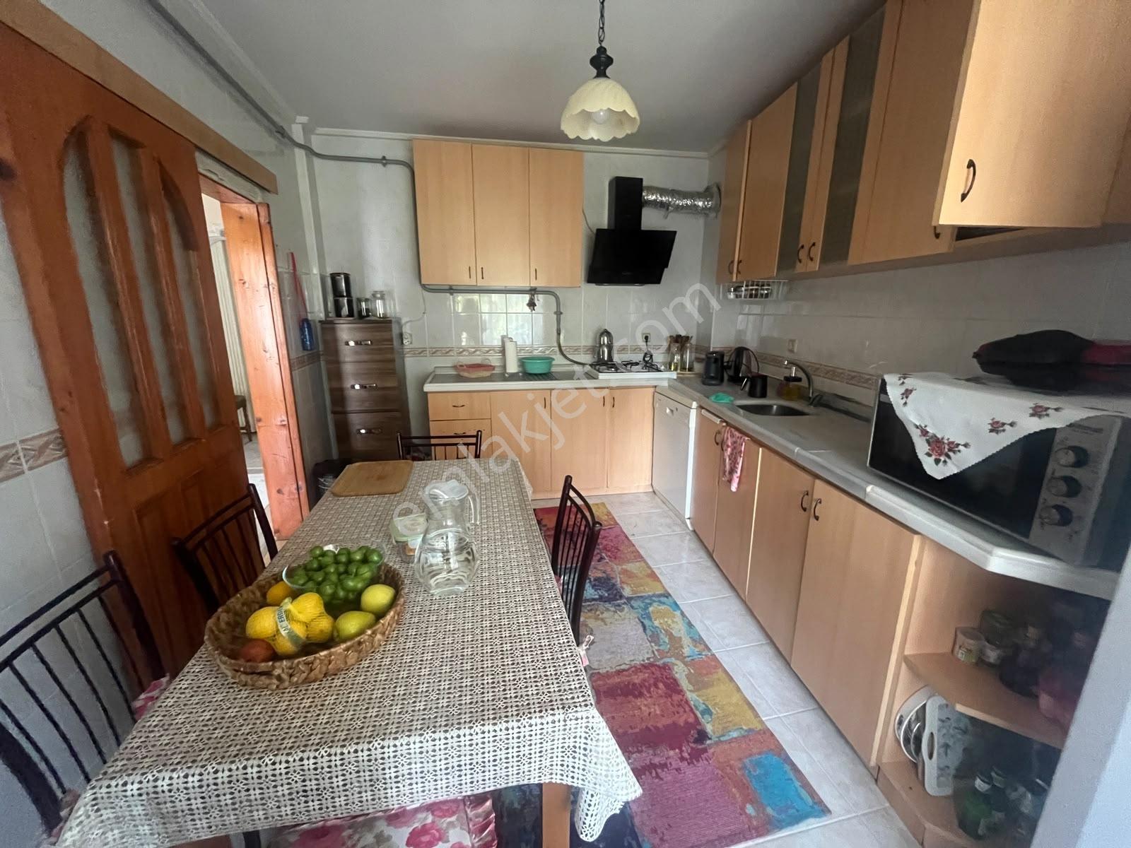 Bağçeşmede Deniz Manzaralı, 3+1, Bahçeli Satılık Müstakil Ev - Görsel 7