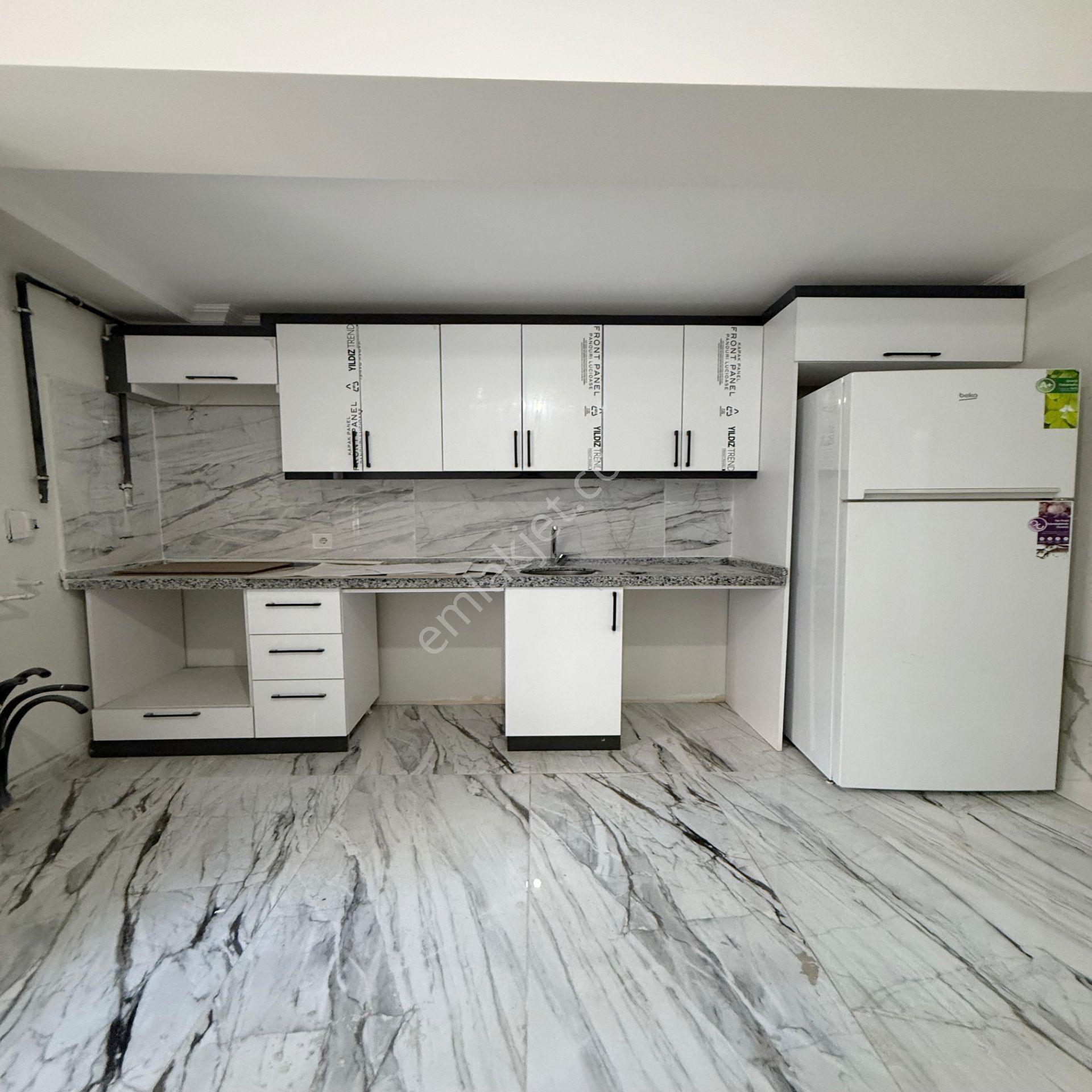 Bahçeşehire Komşu Yatırıma Uyugn 1+1 Satılık Daire - Görsel 9