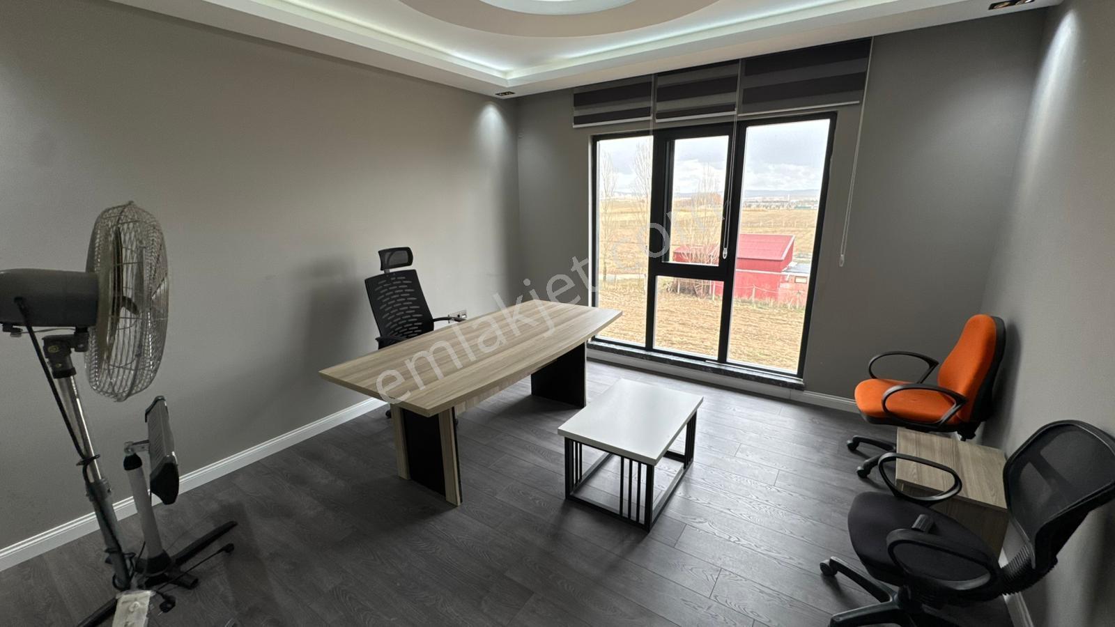 Gölbaşı İkizce'de Arsa İçinde Satılık Villa, Dükkan Ve Market - Görsel 23