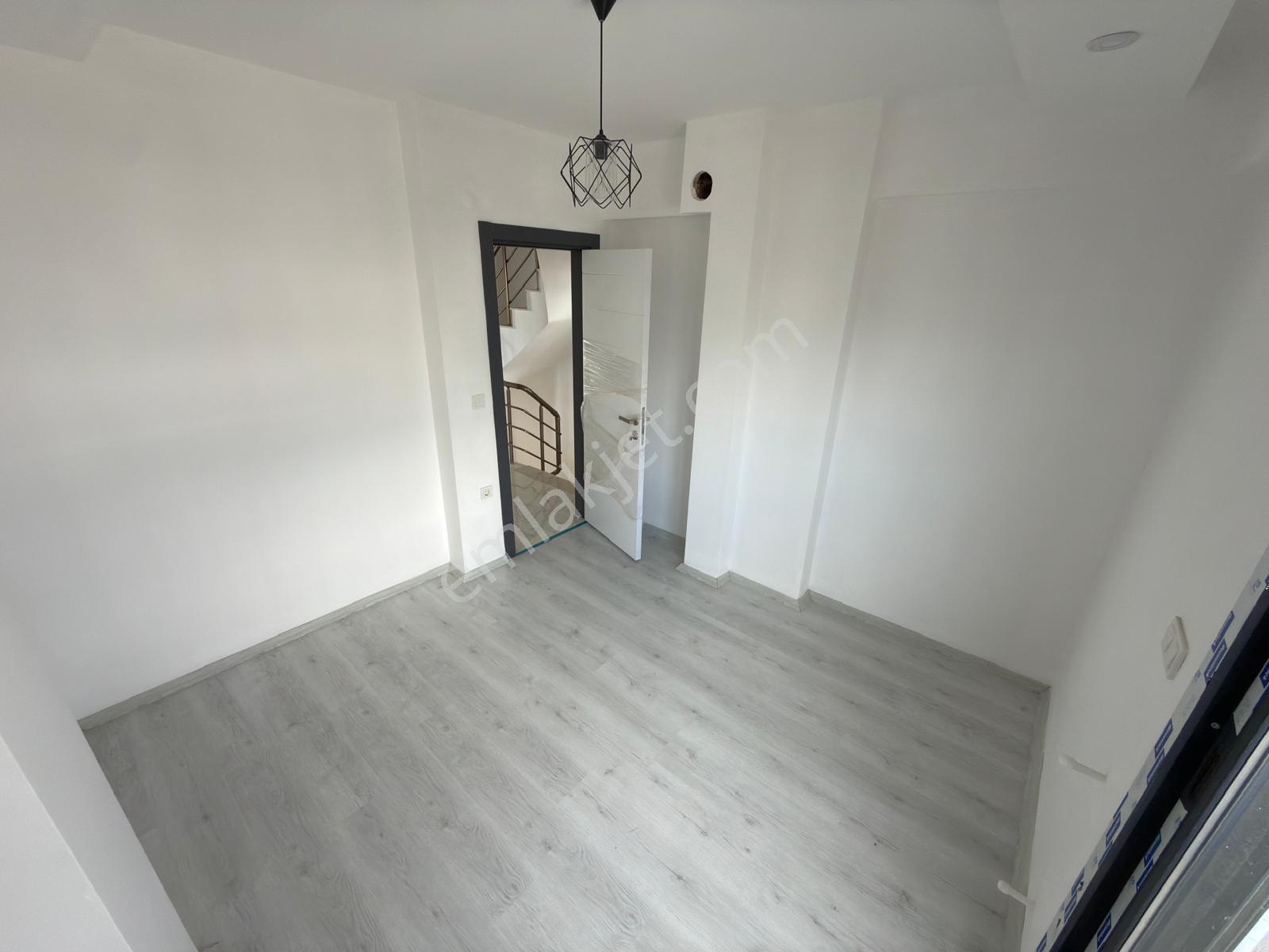 İzmir Dikili Cumhuriyet Mah Satılık Sıfır 4+1 Denize Yakın Villa - Görsel 20