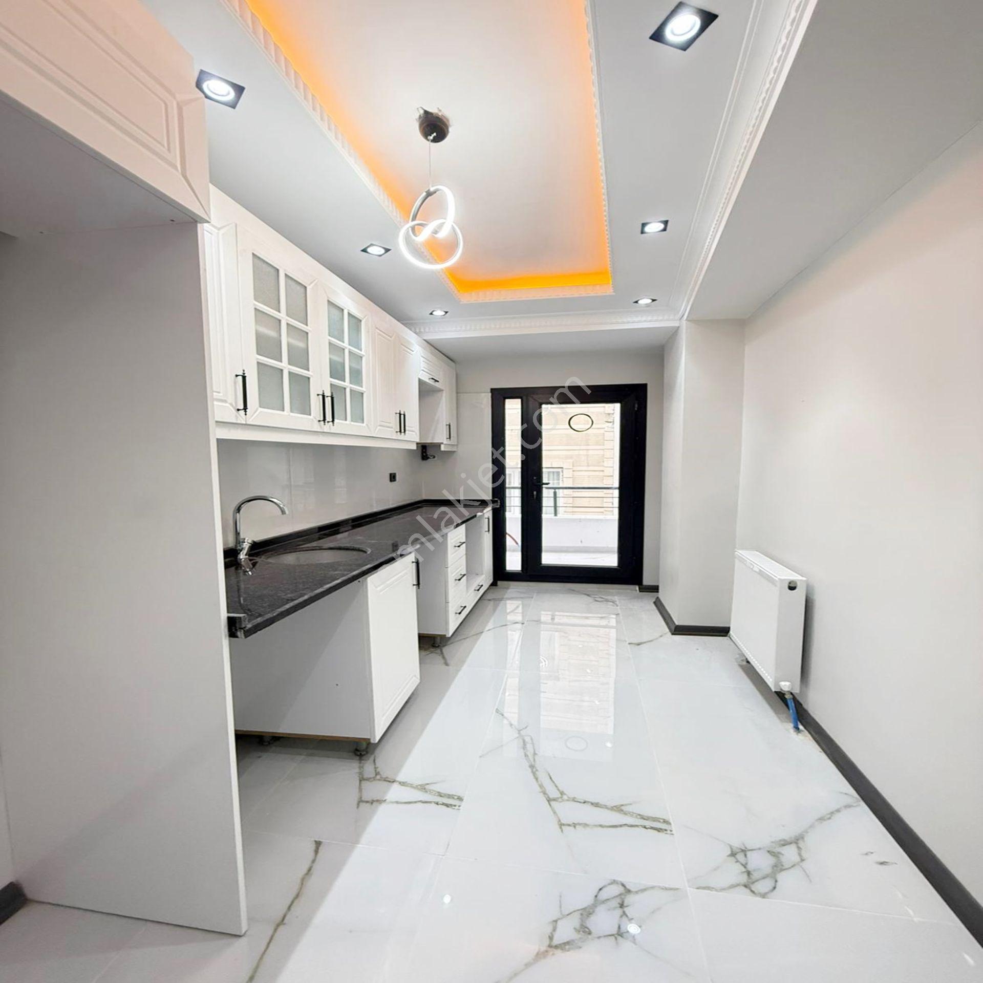 Bahçeşehir Bölgesinde Uygun Fiyatlı 2+1 Satılık Daire - Görsel 16