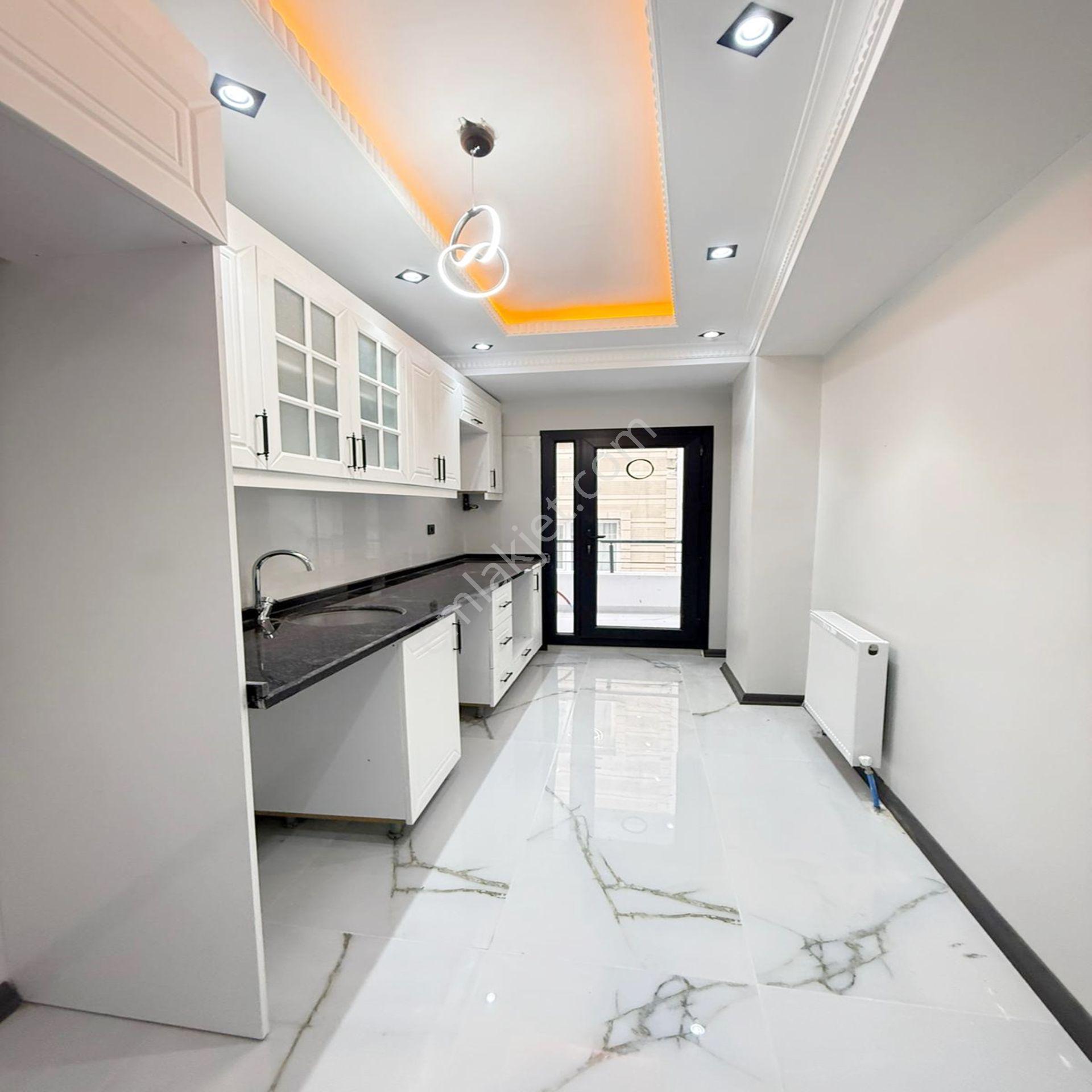 Bahçeşehir Bölgesinde Uygun Fiyatlı 2+1 Satılık Daire - Görsel 17
